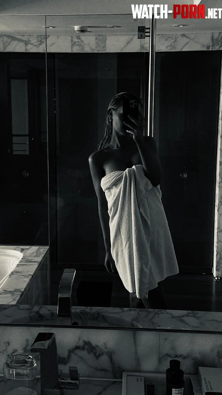 If you want to see more 😏https://www.fanvue.com/juliahernandez by Julia_hrnandz