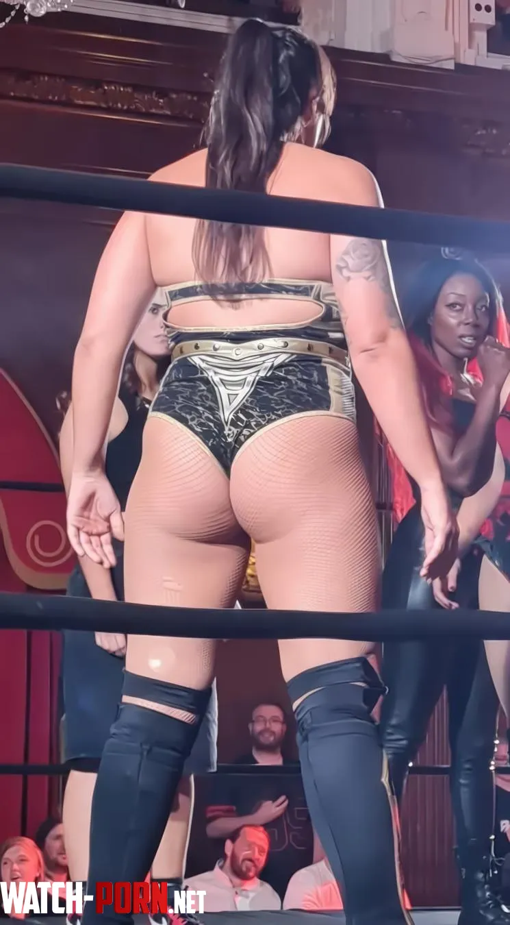 Alex Windsor by luizslayer