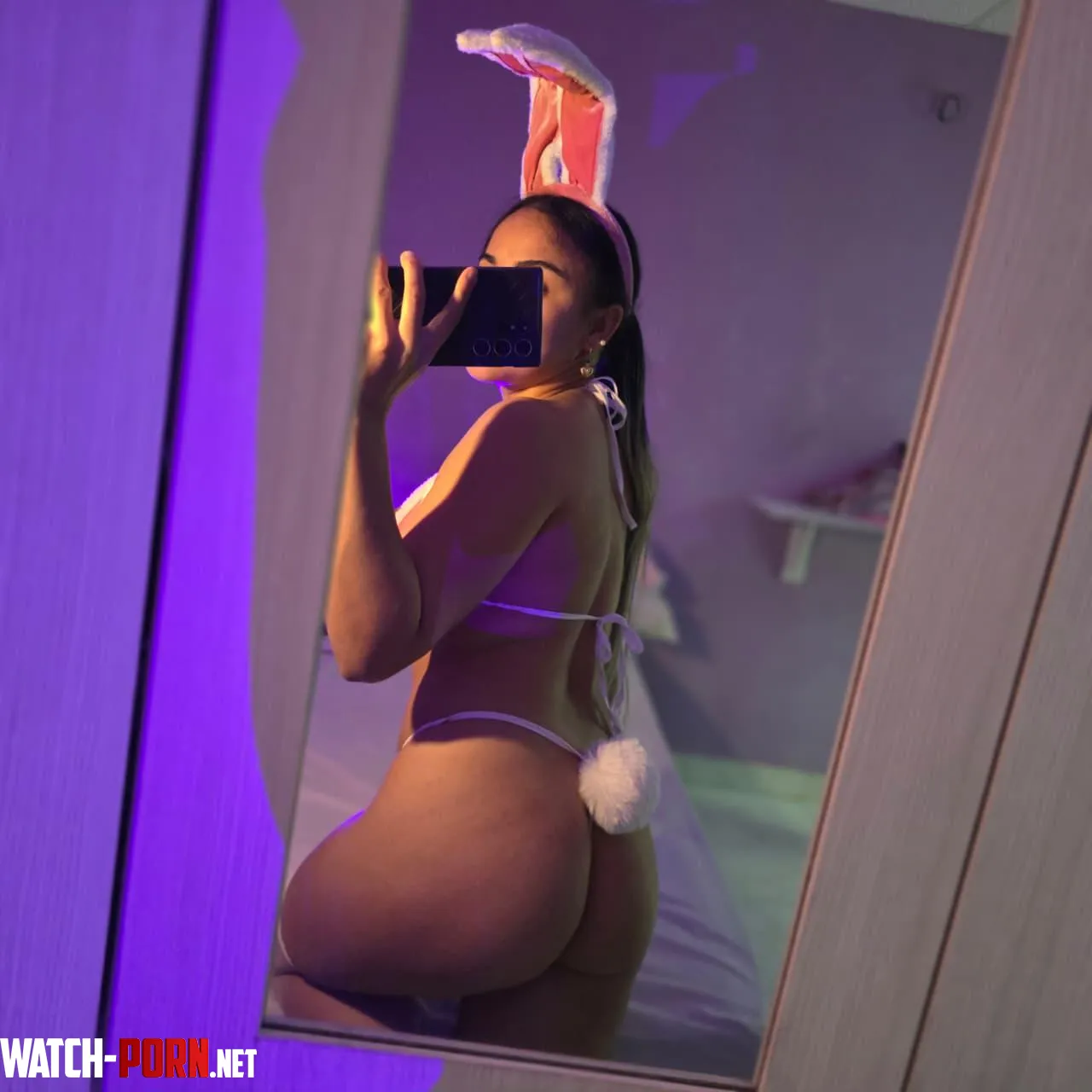 This bunny wants your carrot papi by chanel102000