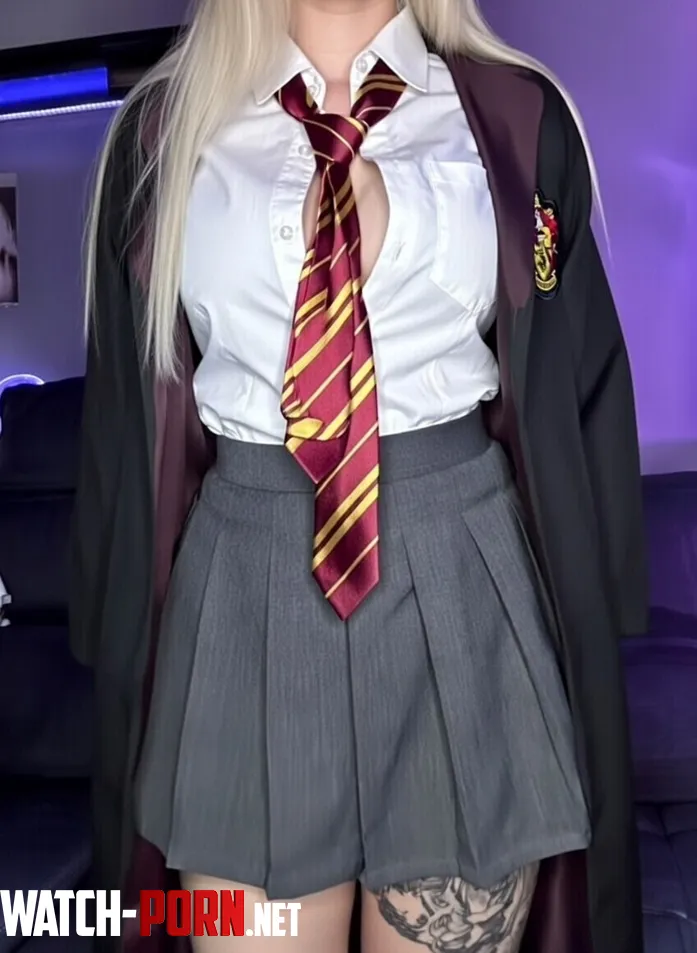 Just your favorite Gryffindor student [Harry Potter] (by: mirzelle_ ) by mirzelle_