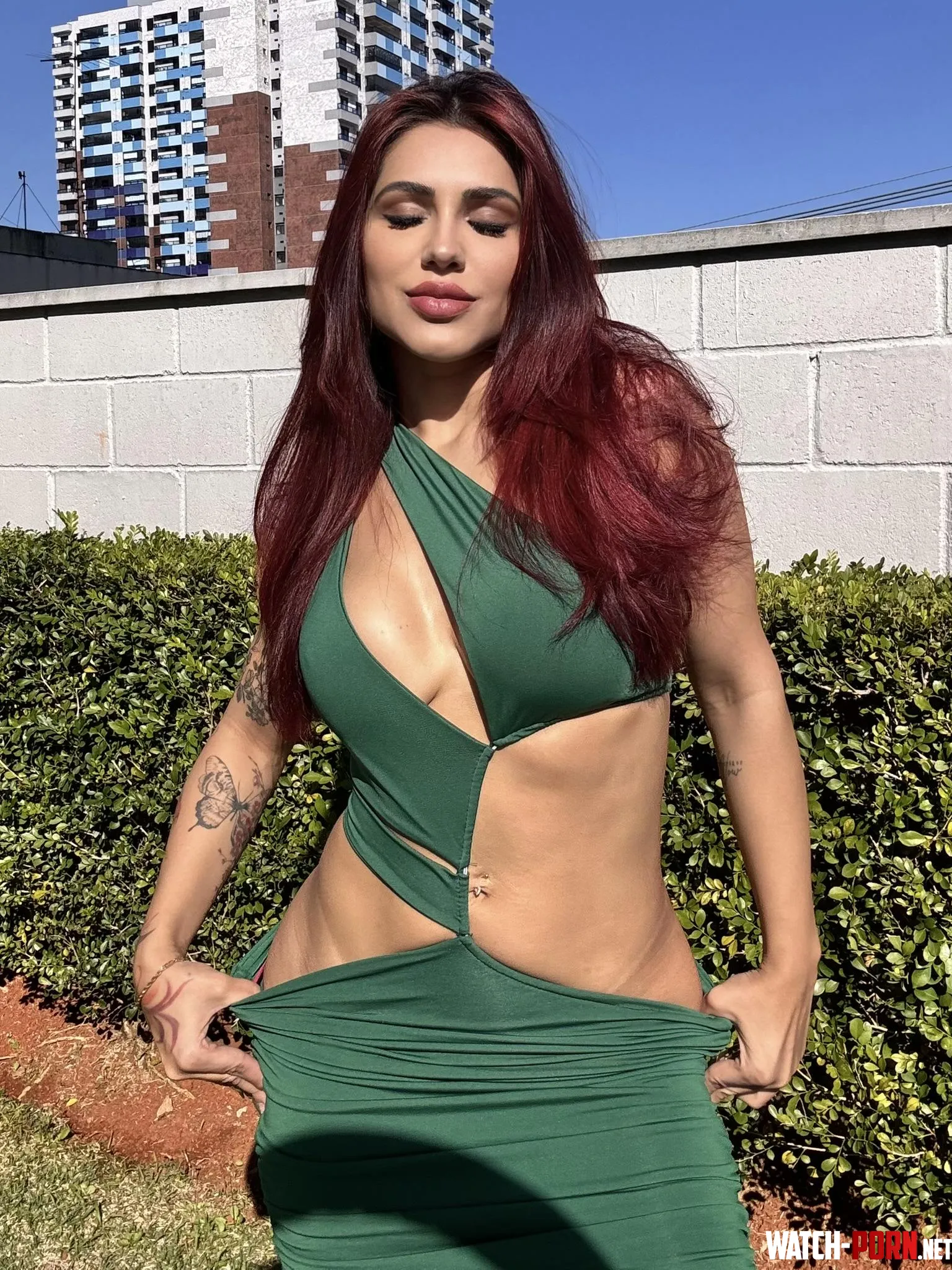 Am I wearing something underneath? haha by Jenniferfabri