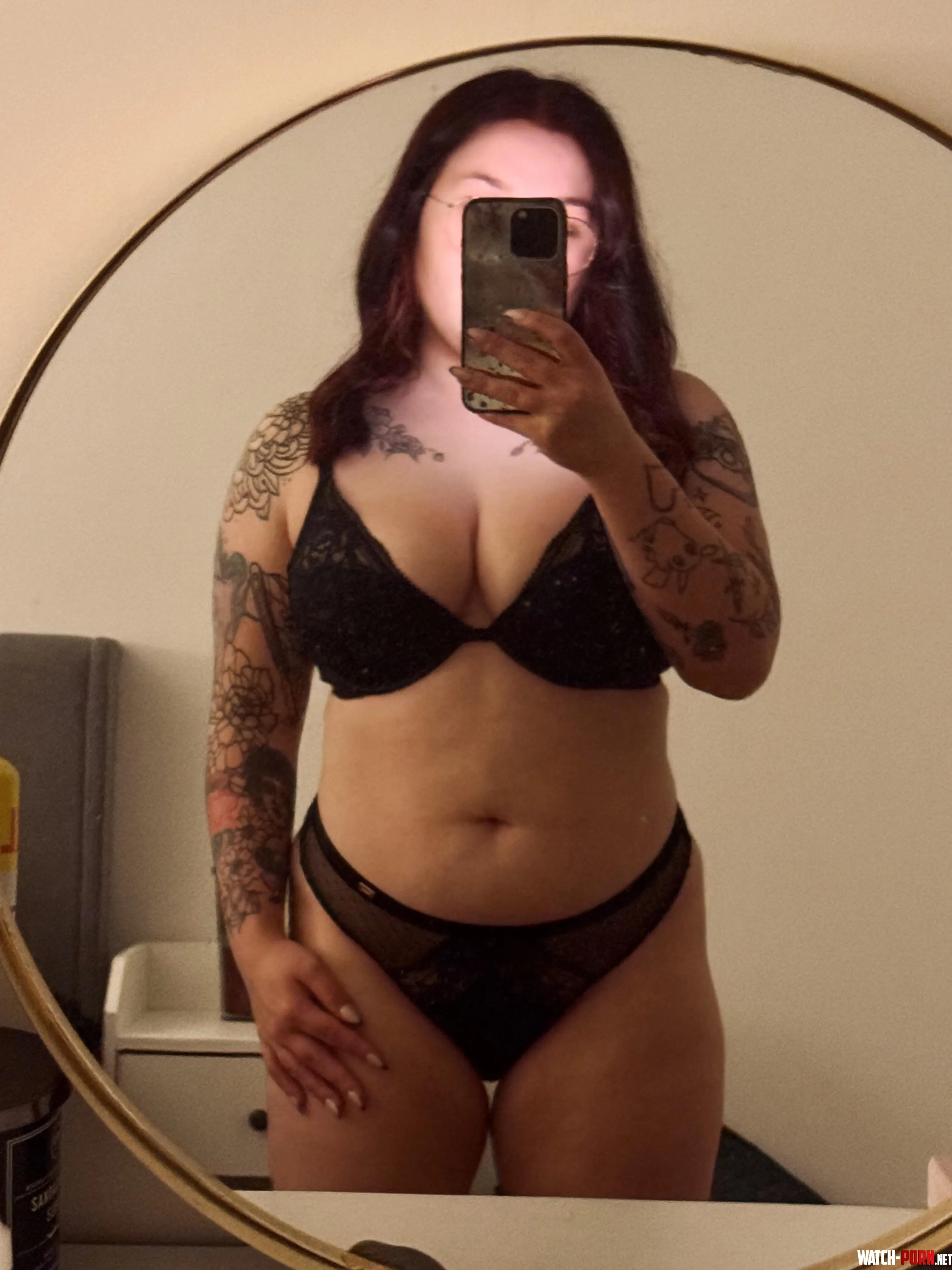 Sophia (@lilsophiaxox) [OnlyFans] by LilSophiax