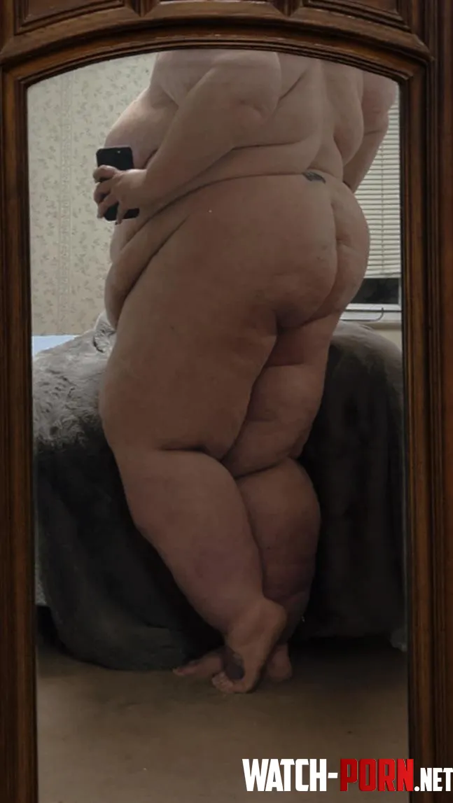 Nothing like a fresh made bed to make a mess in 😘 by nestaaa_