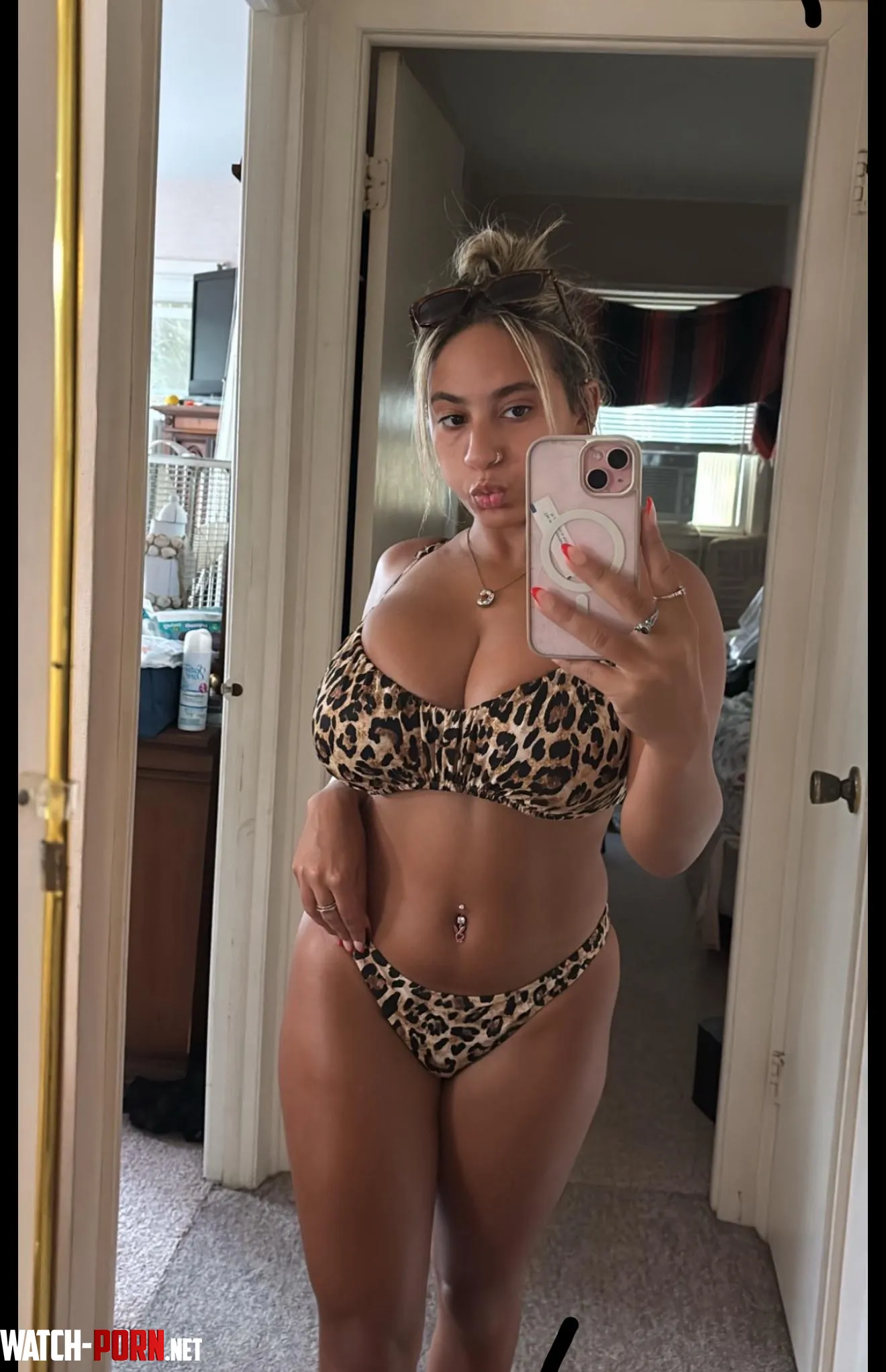 Short and busty by beautifulwomen4