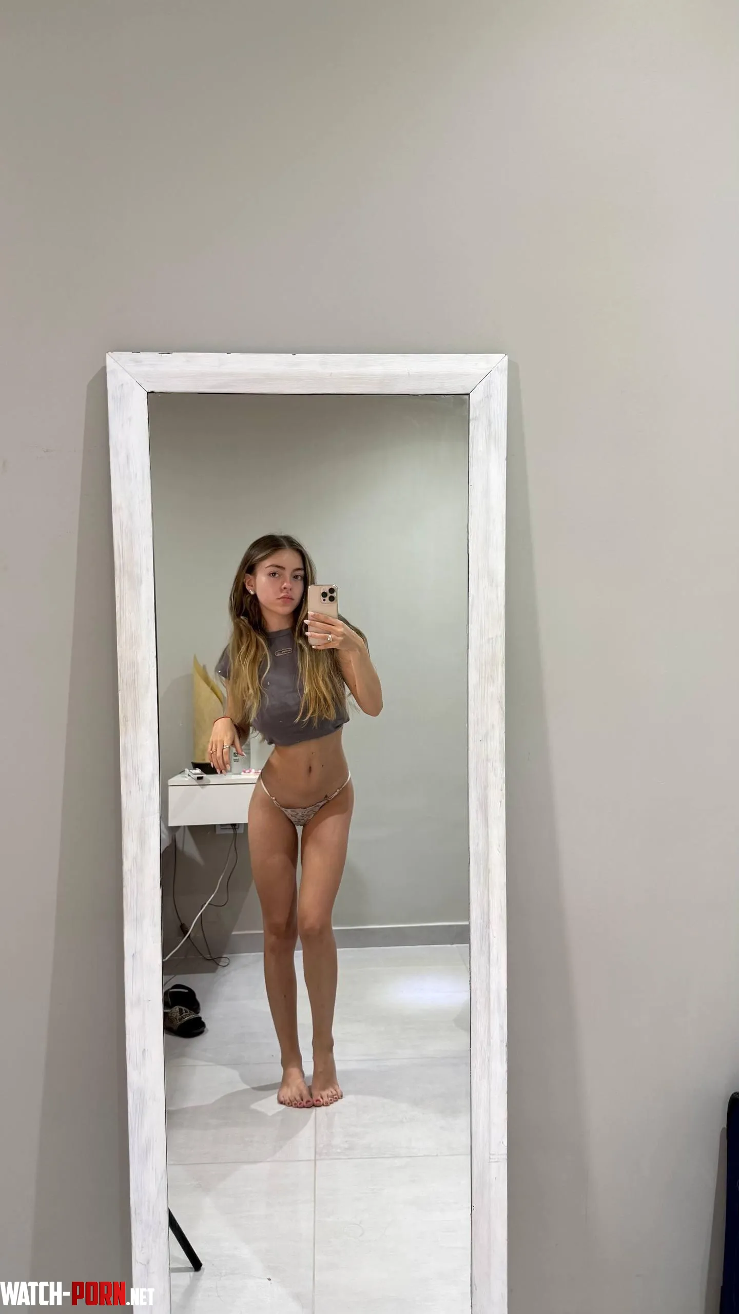 Shy nerdy an still a virgin with 18yo am I not hot enough by GlossWhisper