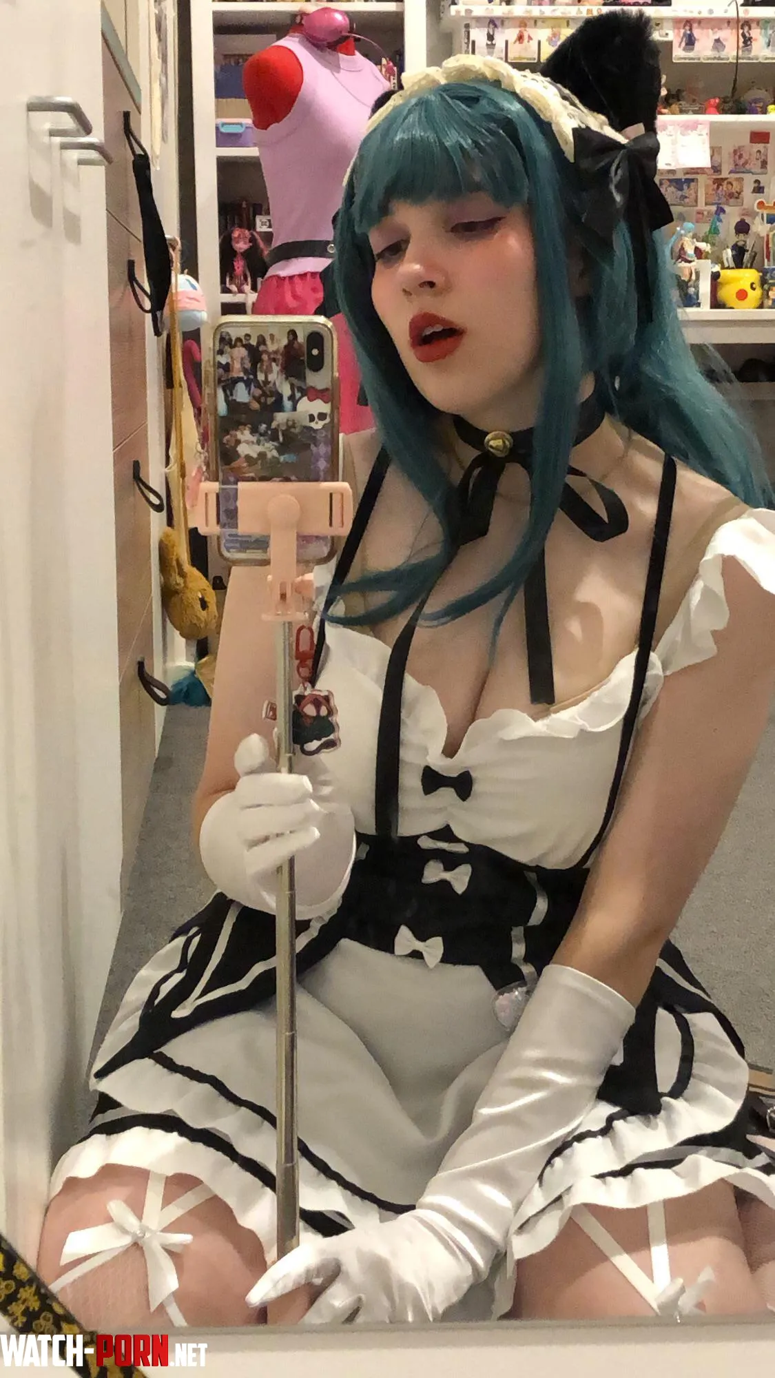 privaty (nikke) closet cos by eeveethejedi by princ3ss_kenny