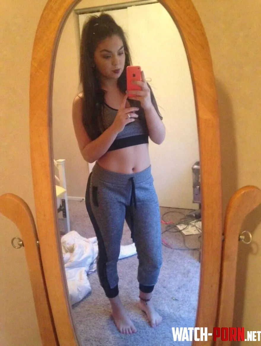 We love a good gym top by Odd_bella02