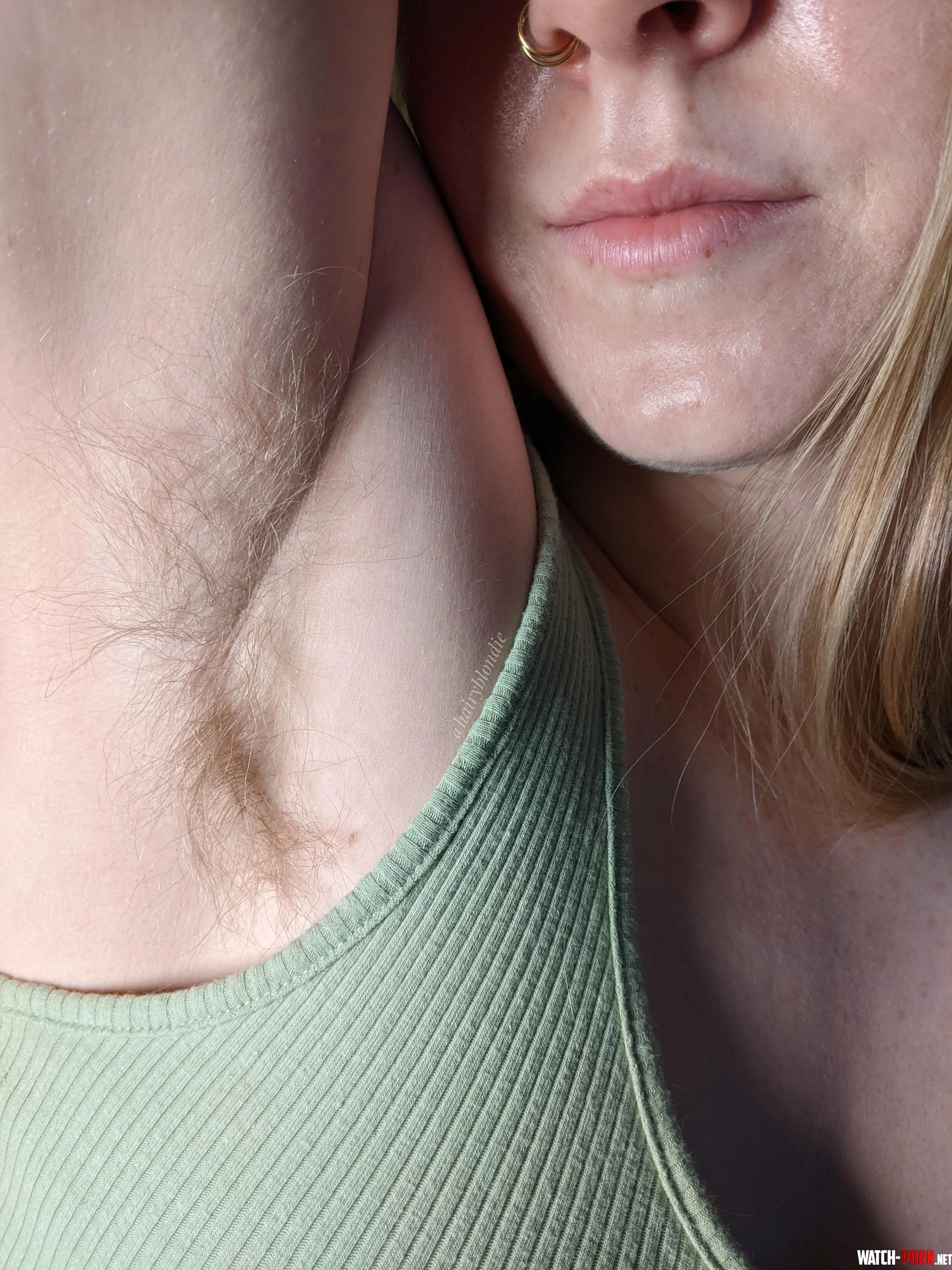 Good girls don’t shave their armpits by efiwfsn