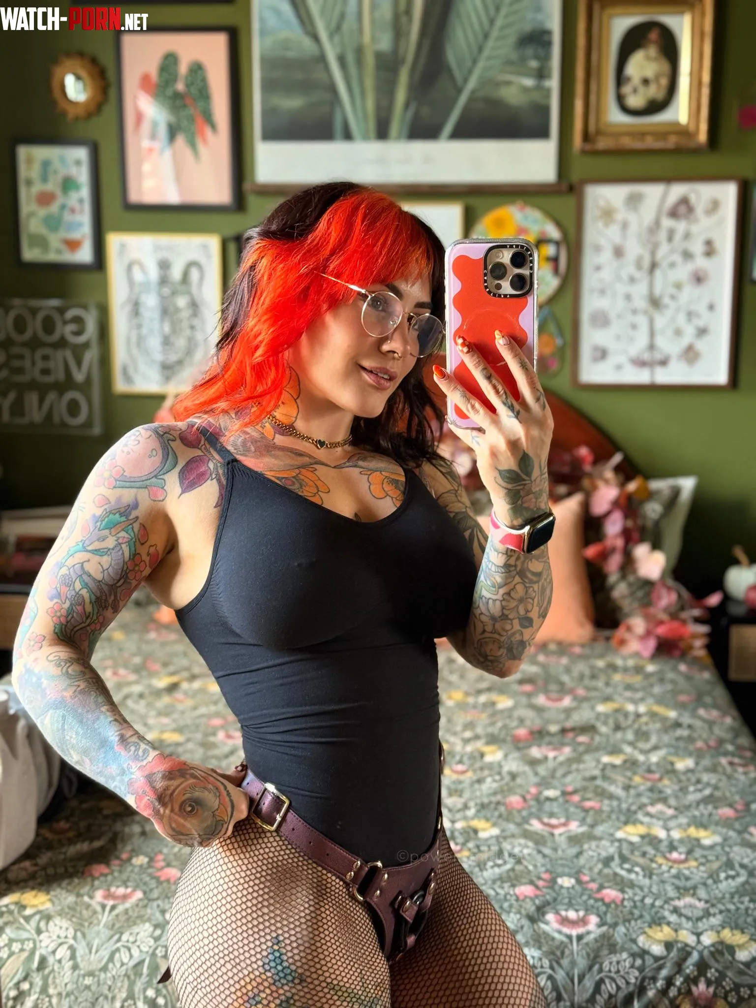 I know what you'd like to see right now by power_midget