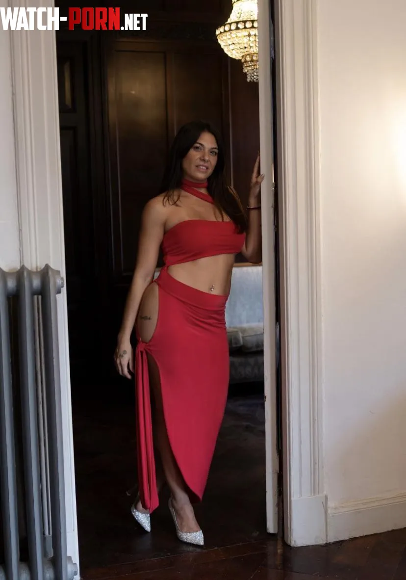 I get attention without needing to undress by Friendly_Sharon