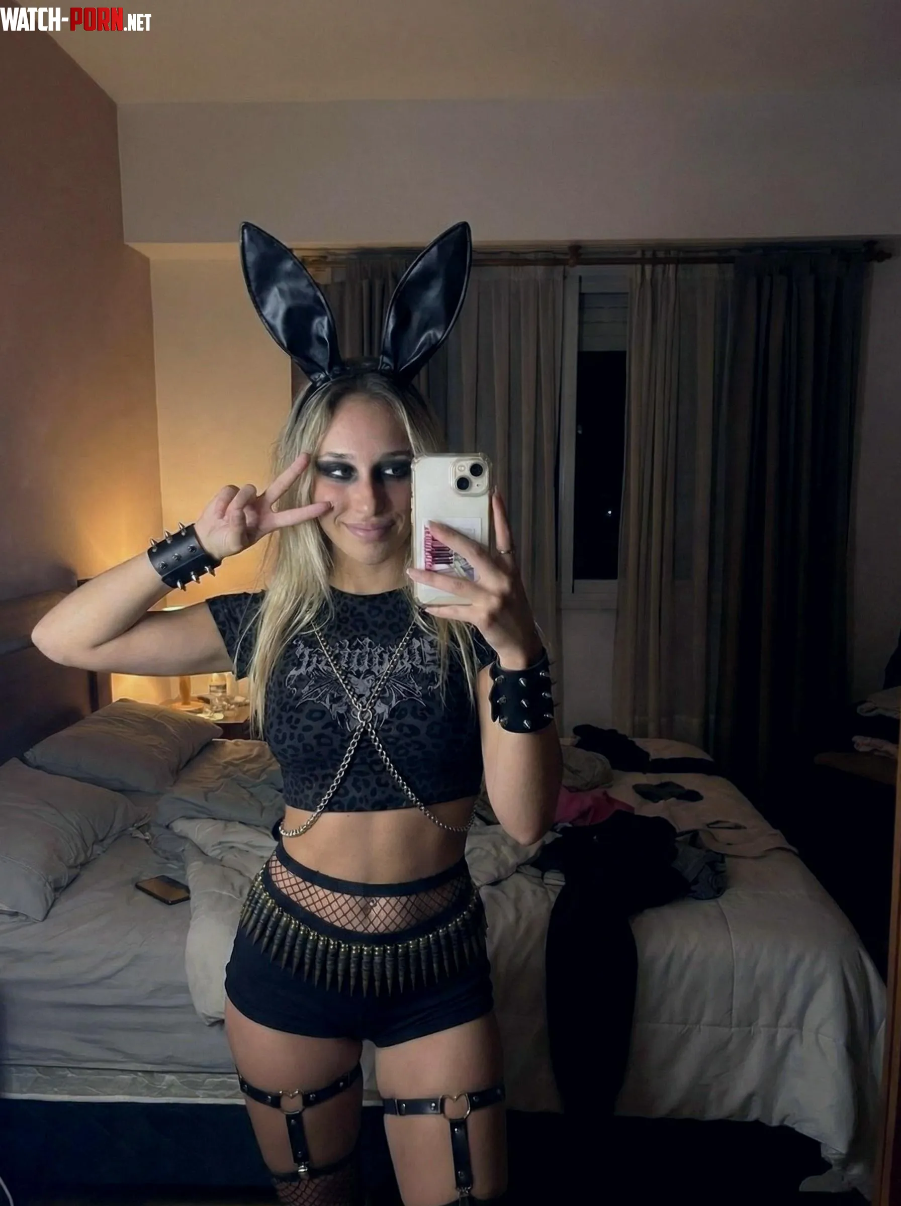 name one thing better than a bad bunny like me by PinkPetalDazzle