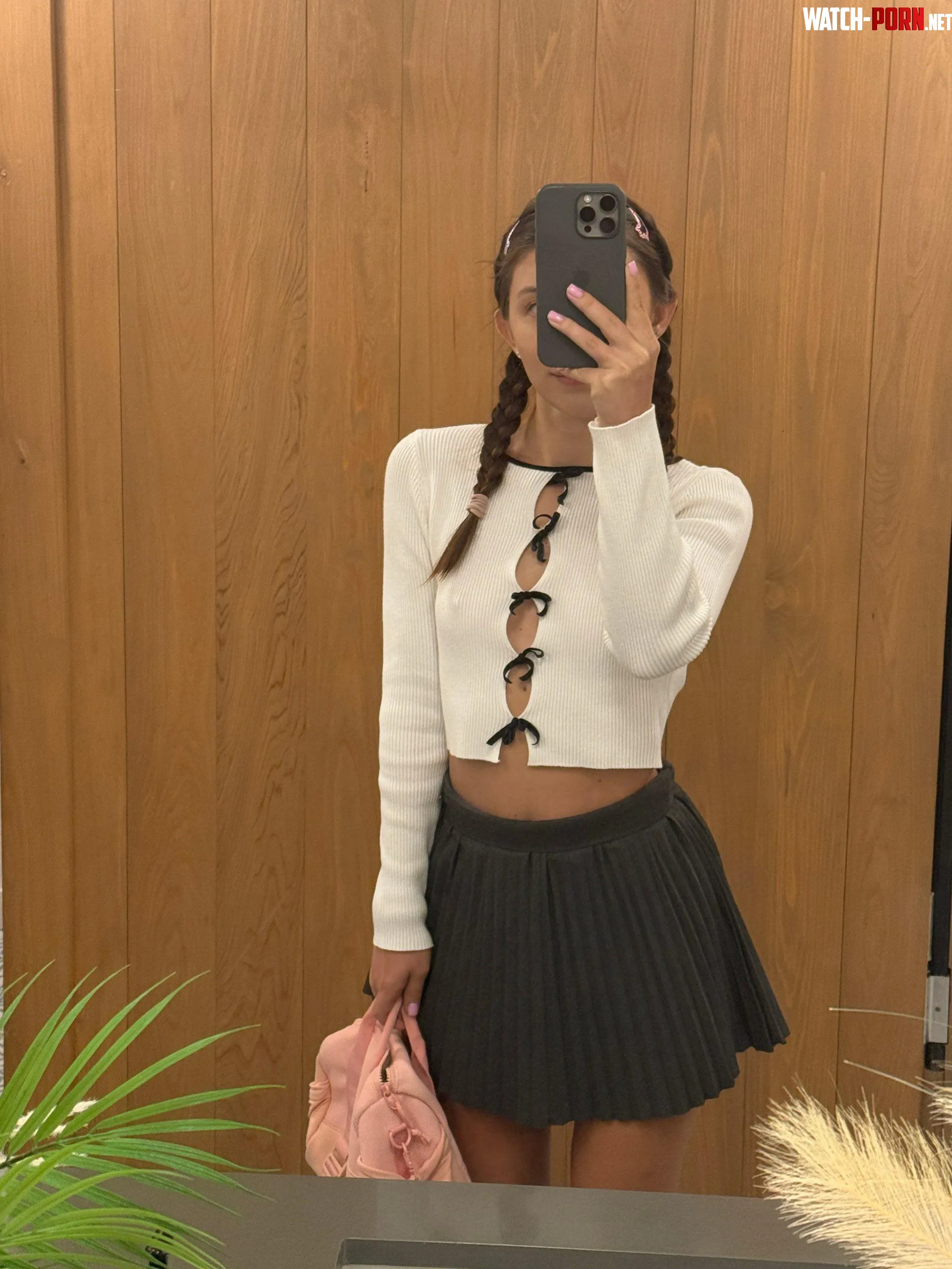 feeling cute and sexy with my fave croptop <3 by cherryblossommsx