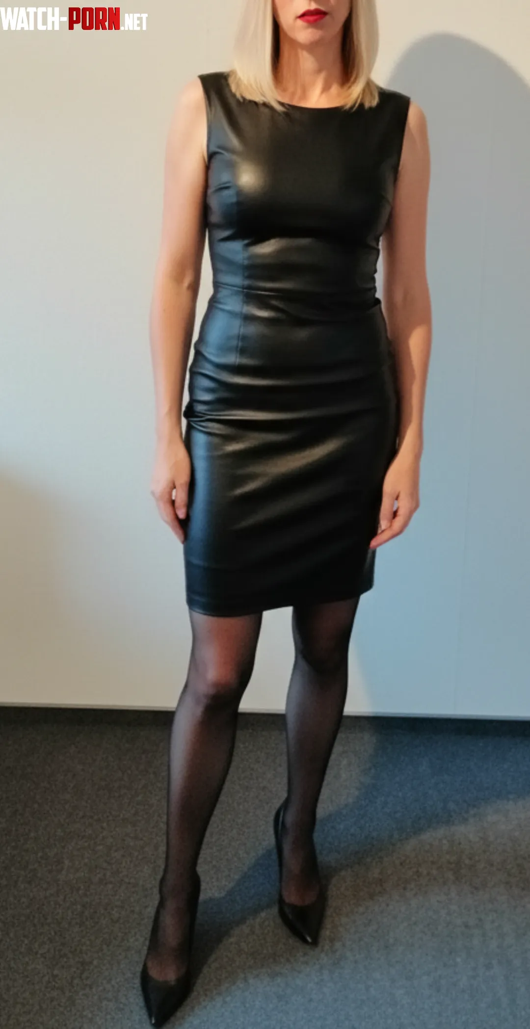 I feel sexy in leather by Embarrassed_Fill_936