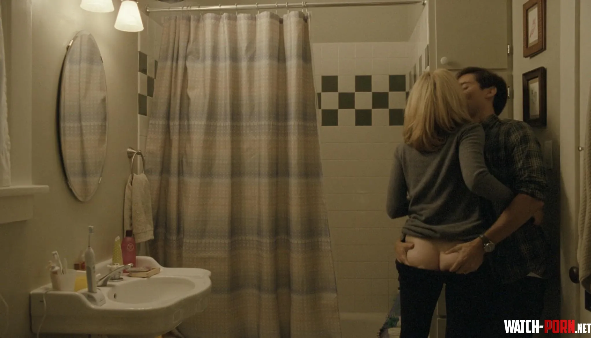 Elizabeth Banks- The Details by Present-Buy2784