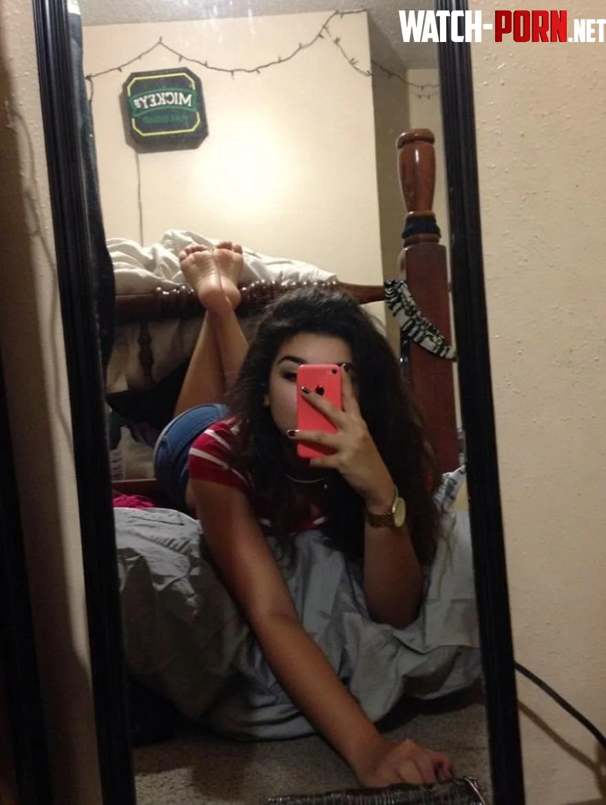 I can’t stop posting my little selfies hehe by Odd_bella02