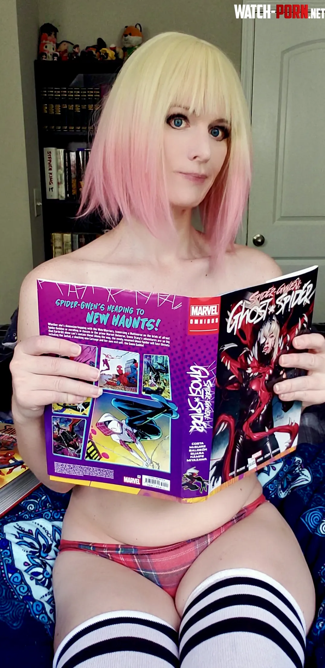 Would You Spend the Weekend Reading Comics With Me... [F] by SunnyBunnyMina