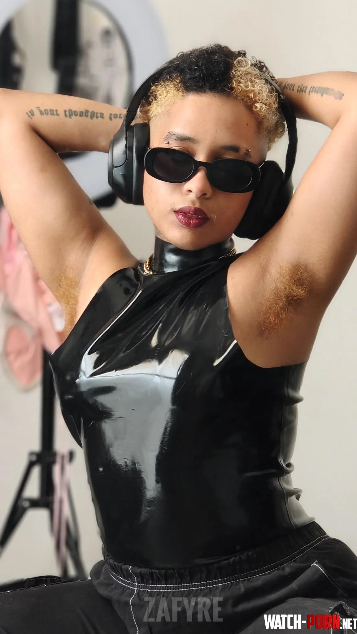 Bleached Hairy Armpits Team! by zafyre777