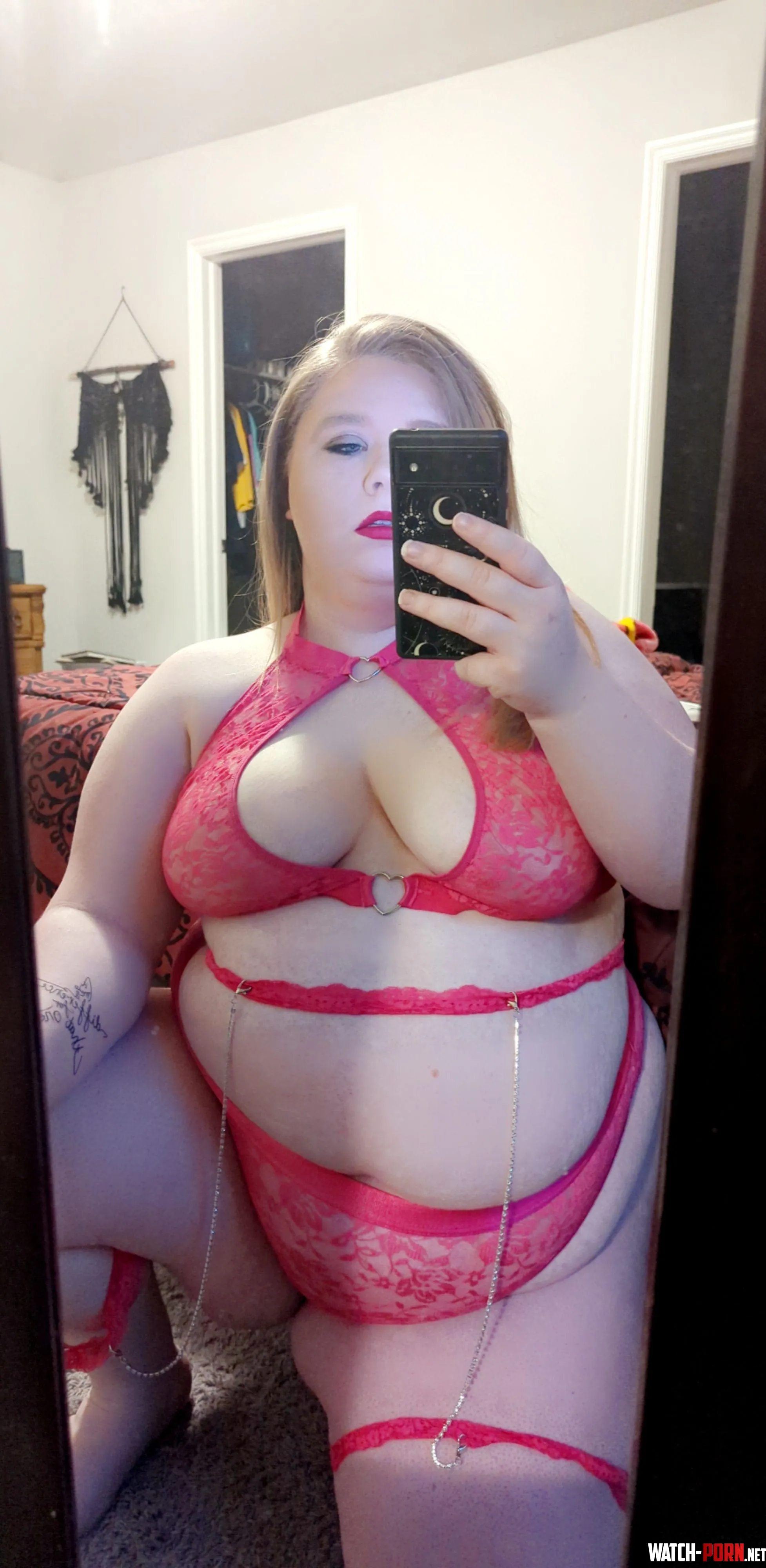 Having a good night 😈 by PenguinWaddles222