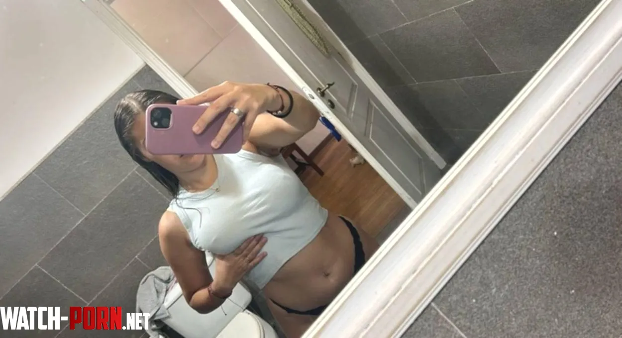 43 [F4M] i’m calm confident and very aware when attention feels genuine by United-Part-2515