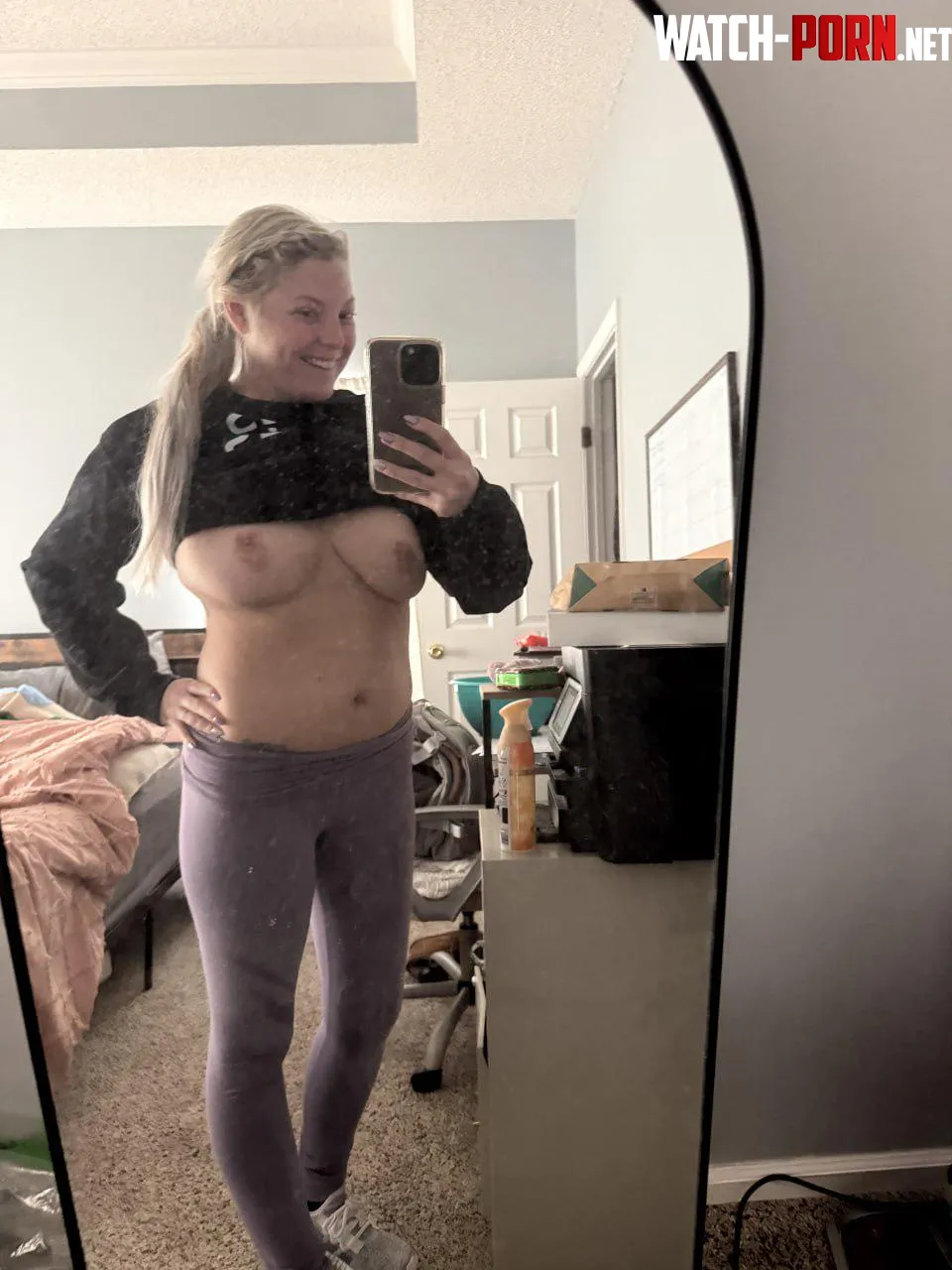 Heading to the gym by flirtymilfy