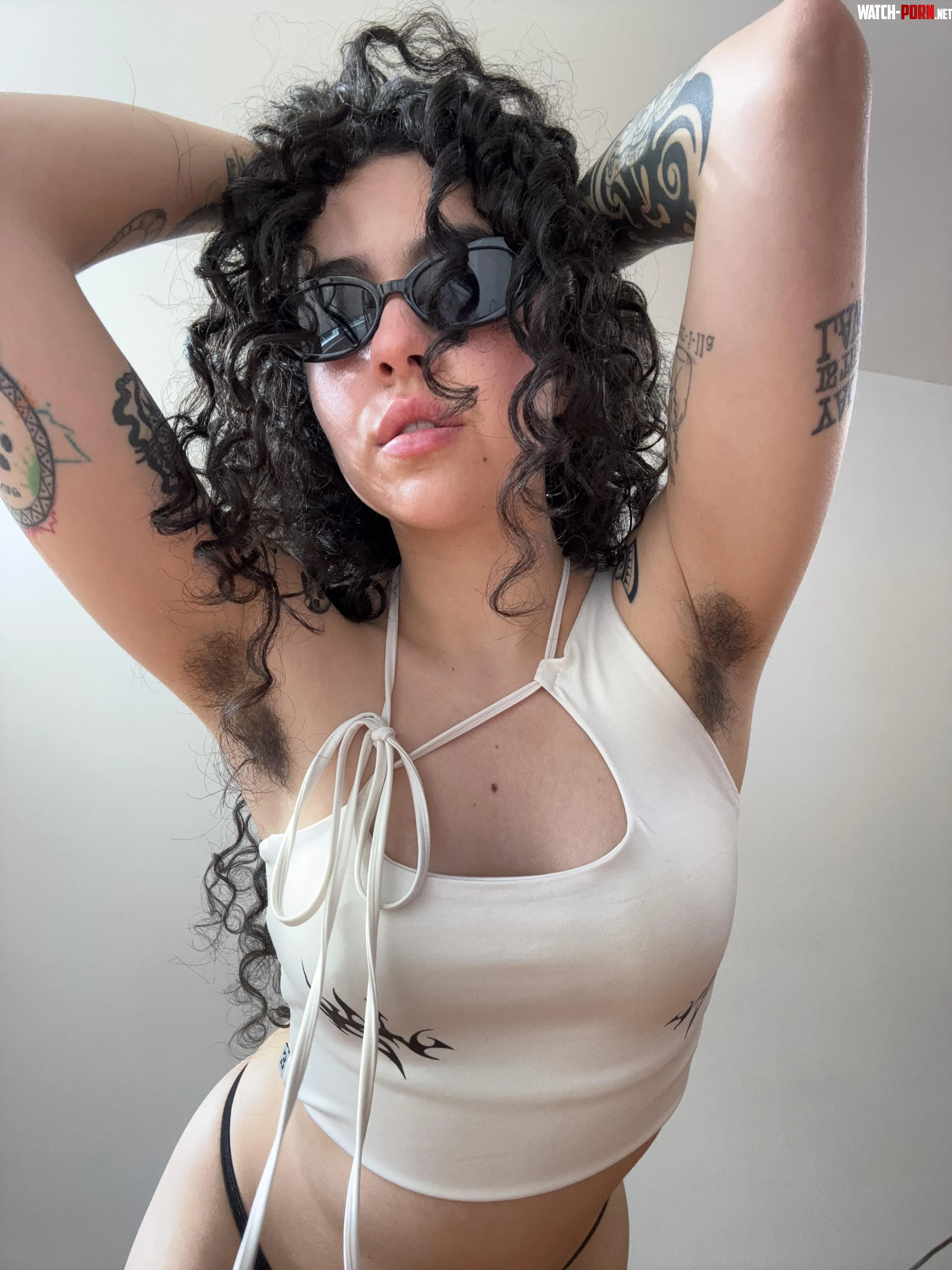 my armpits are sunkissed and getting sweaty slowly by Party_Babez