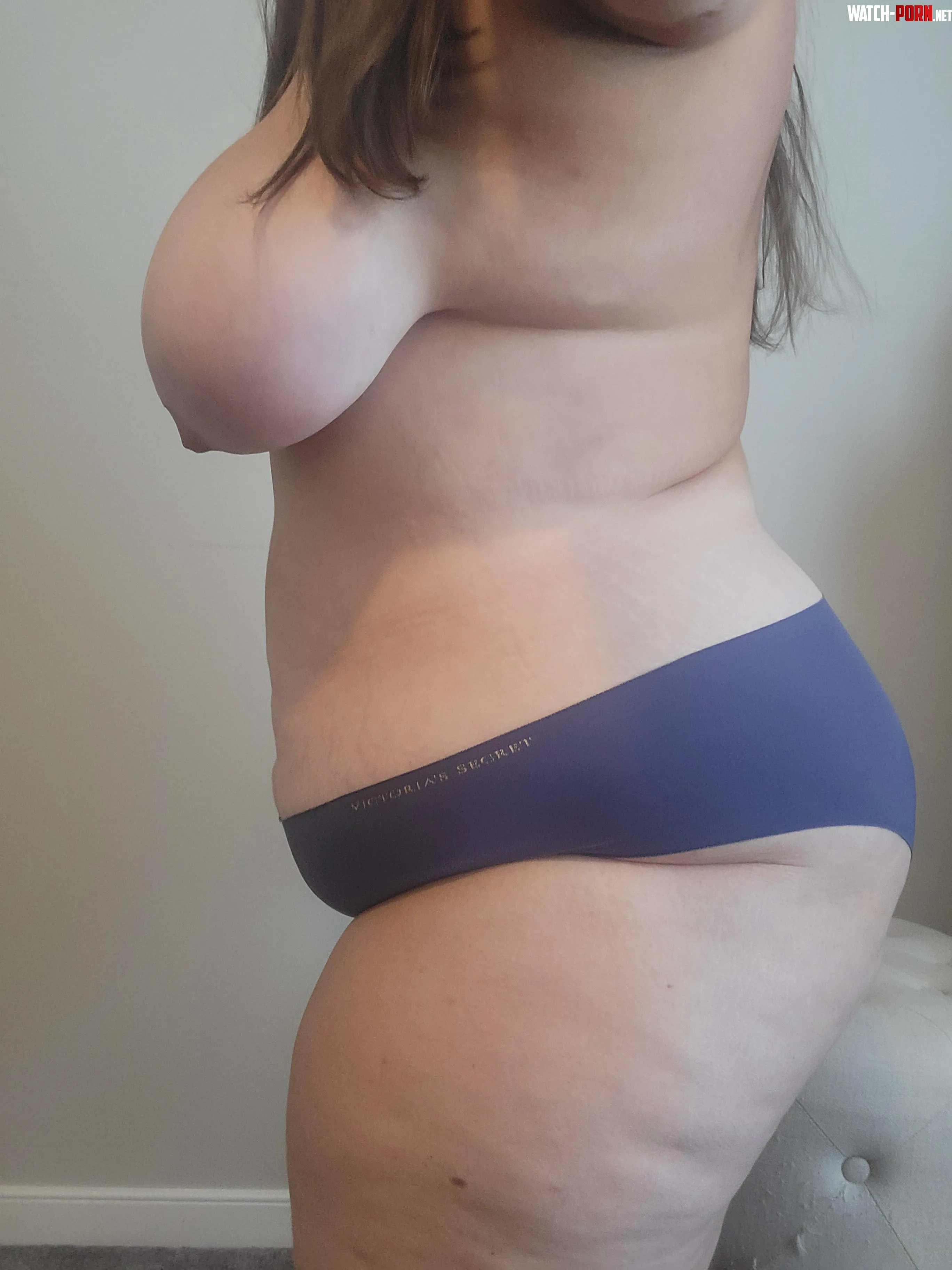 Grab ahold of these curves by Beachgirlxox