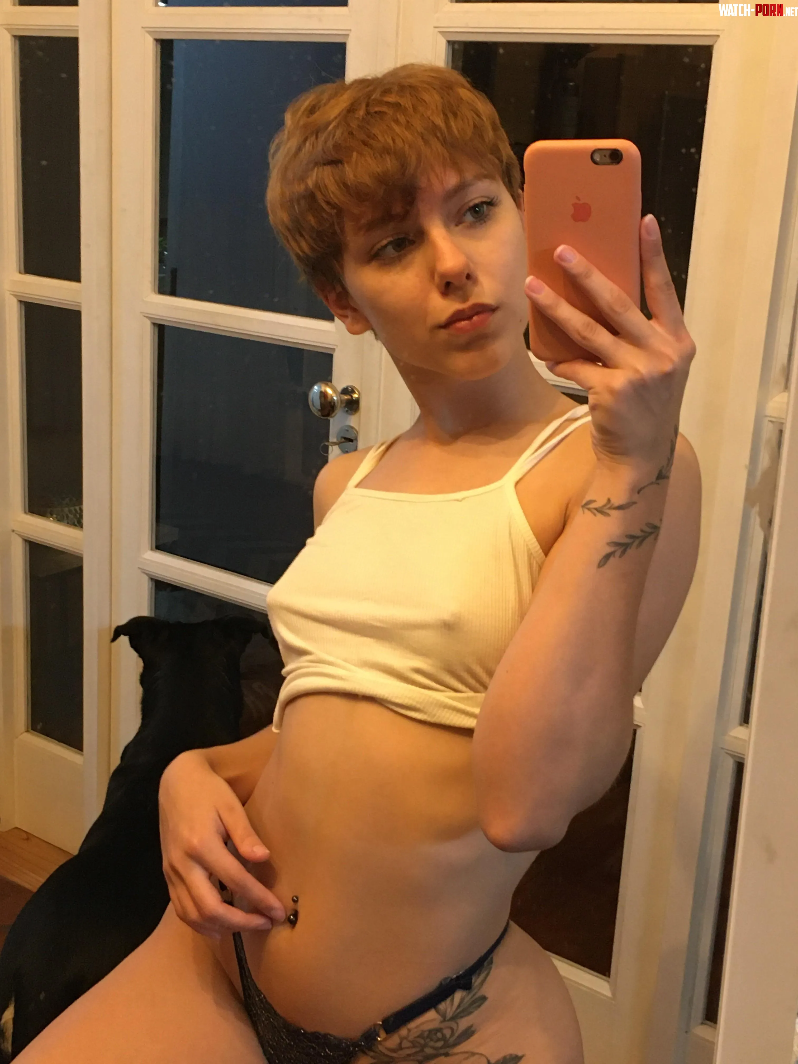 drop a reaction if you find me attractive;) by lasuperchava