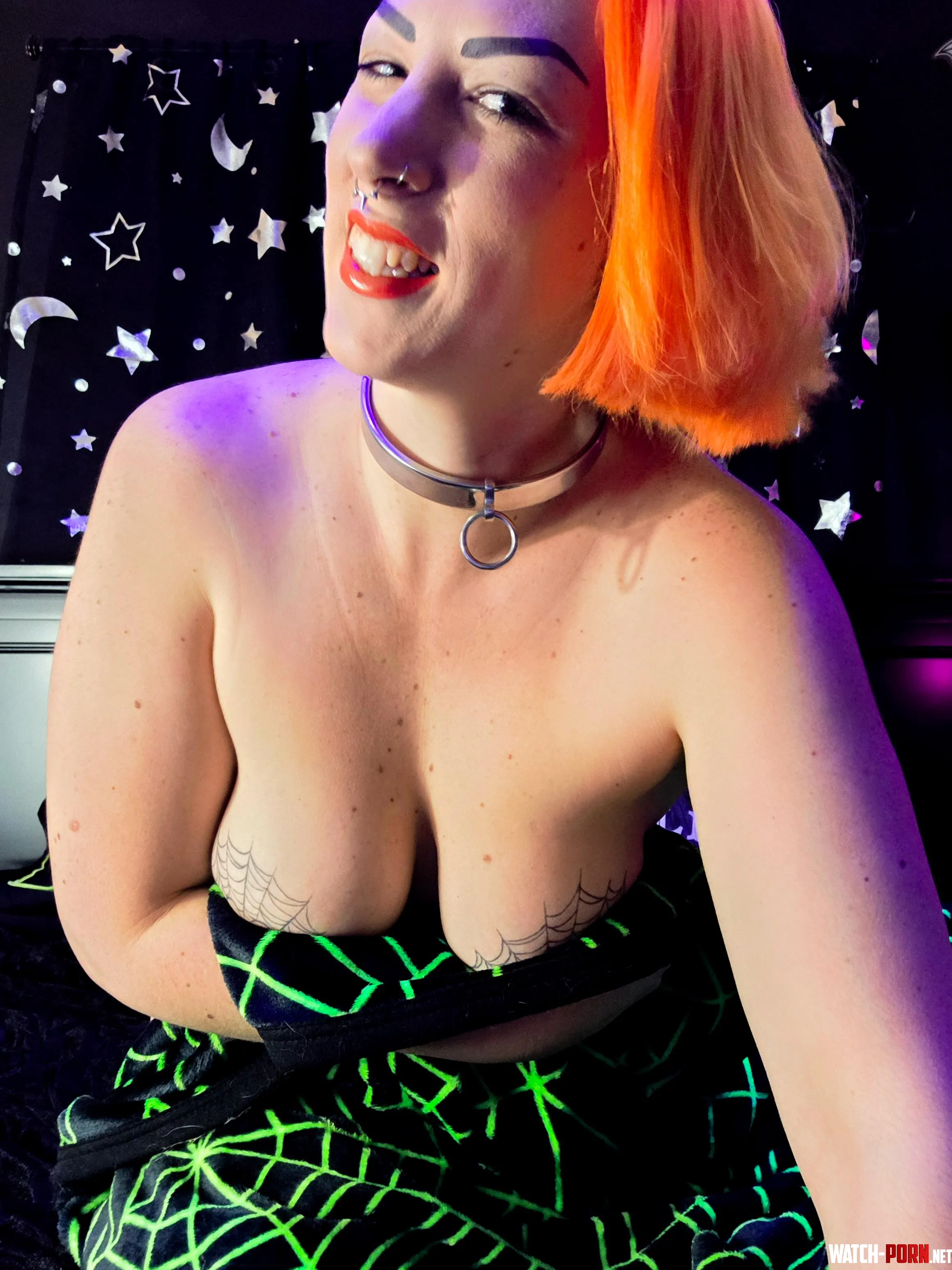 Do you like my neon hair by angelagodless