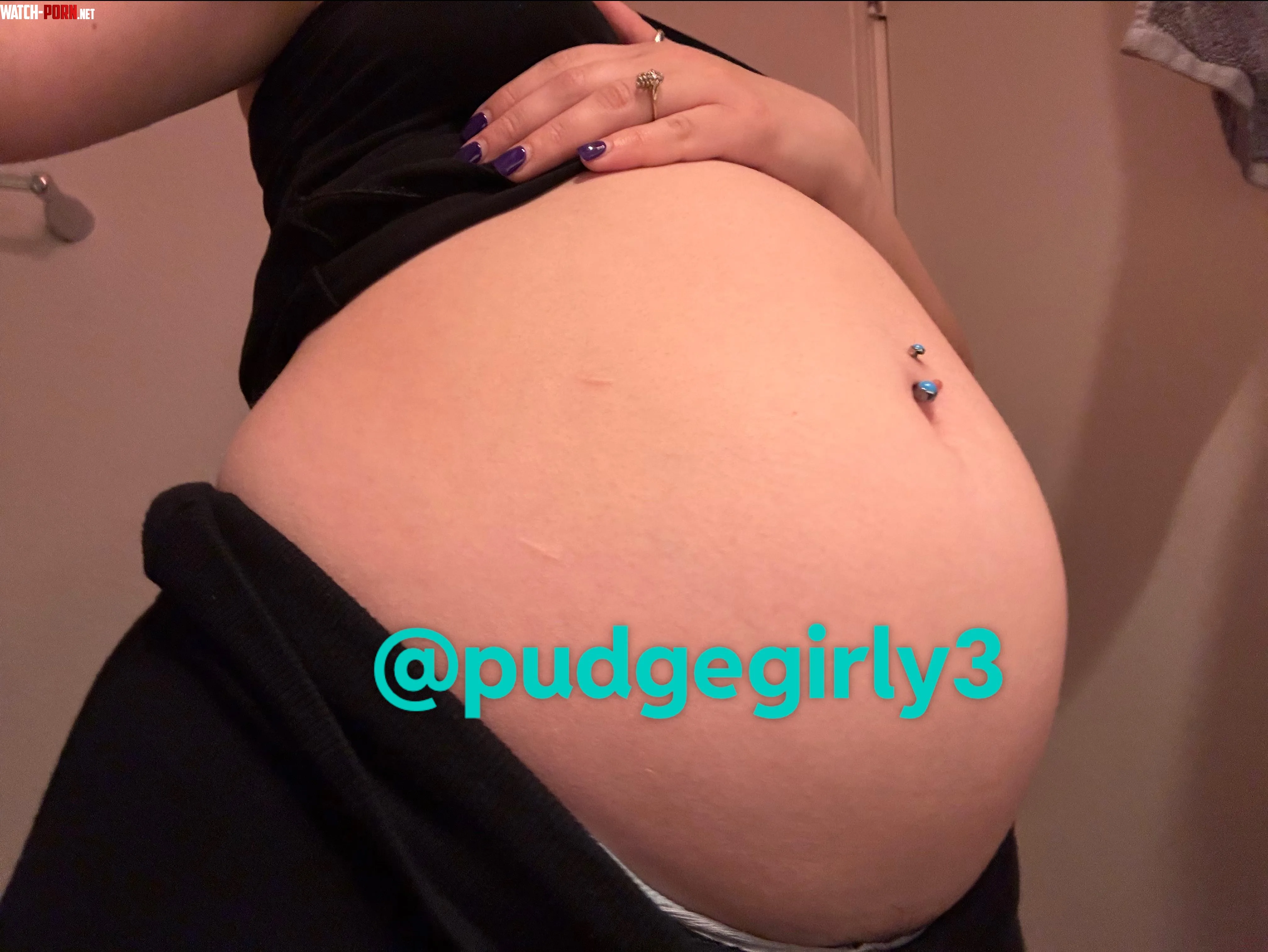 Getting bigger by pudgegirly3