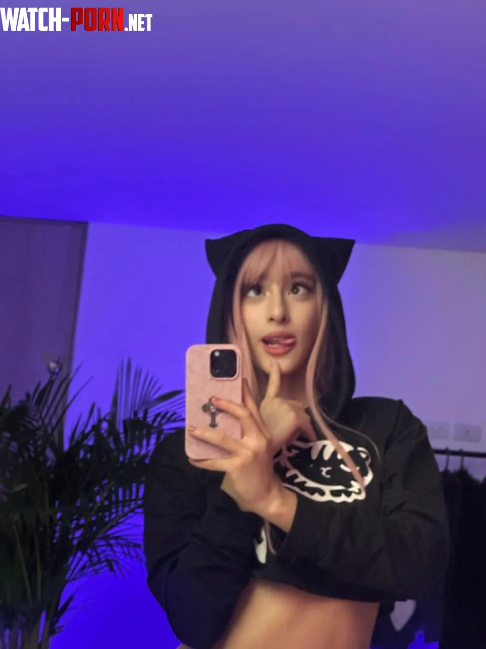 creampie this neon girl pls by MoonBeamMoth