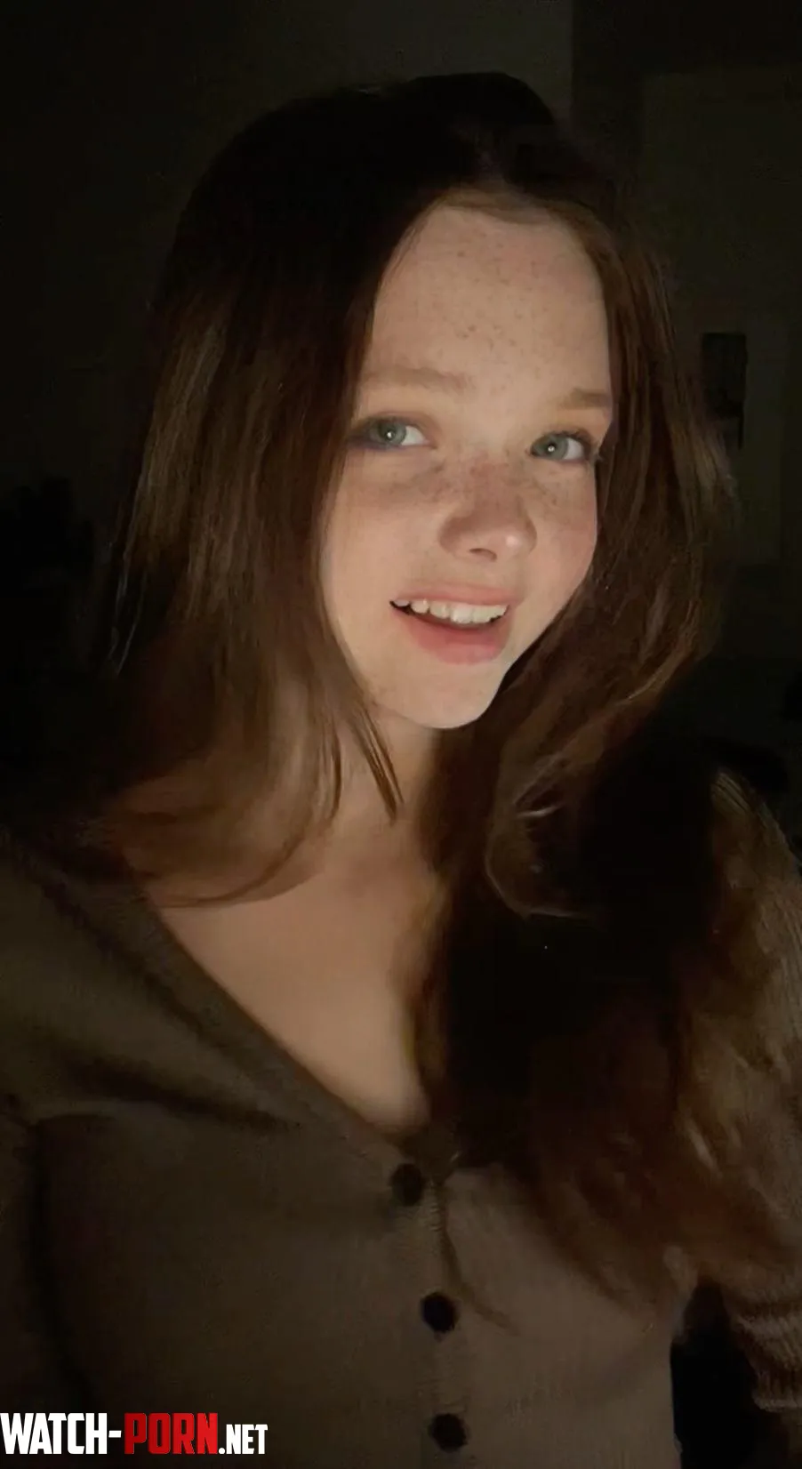 i’m tiny and ready to be pushed around. want a hard dude to grab my little body. can i be yours? :3 by Dumbcow1