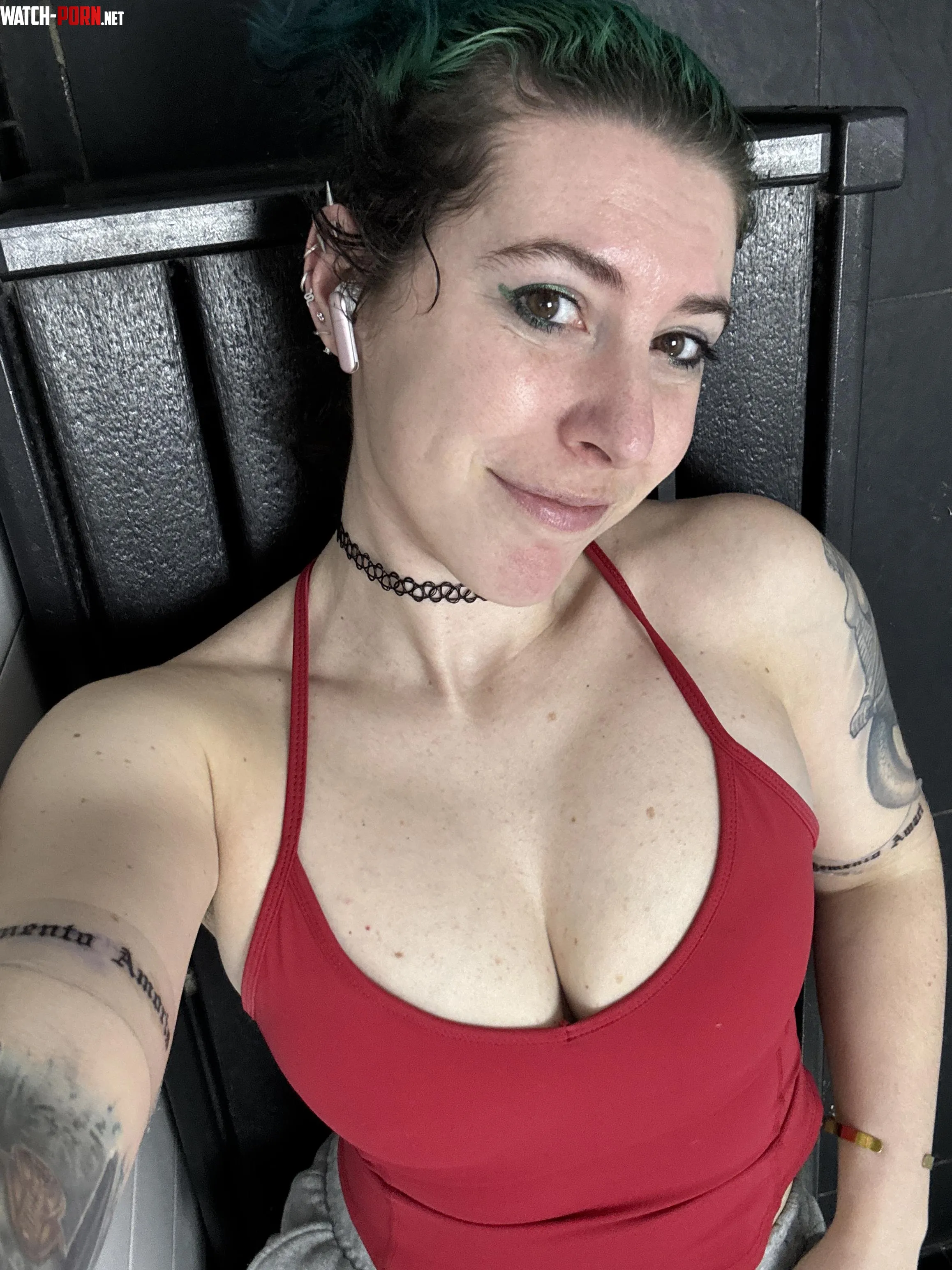 Red hot babe by sirenskiss3