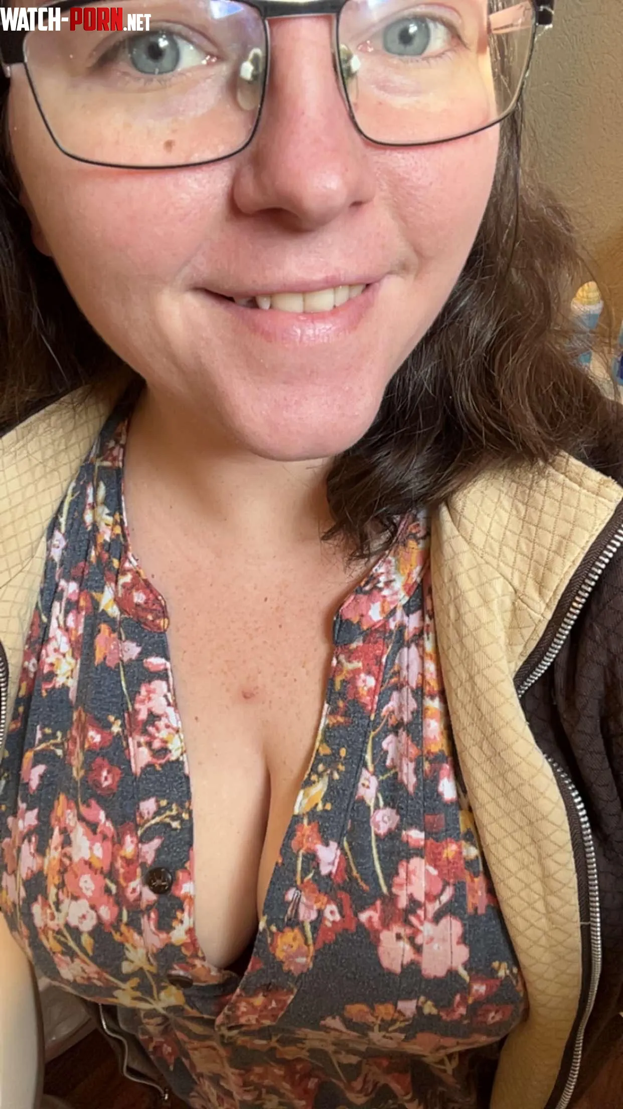 Totally not a distraction by bigwhorewife