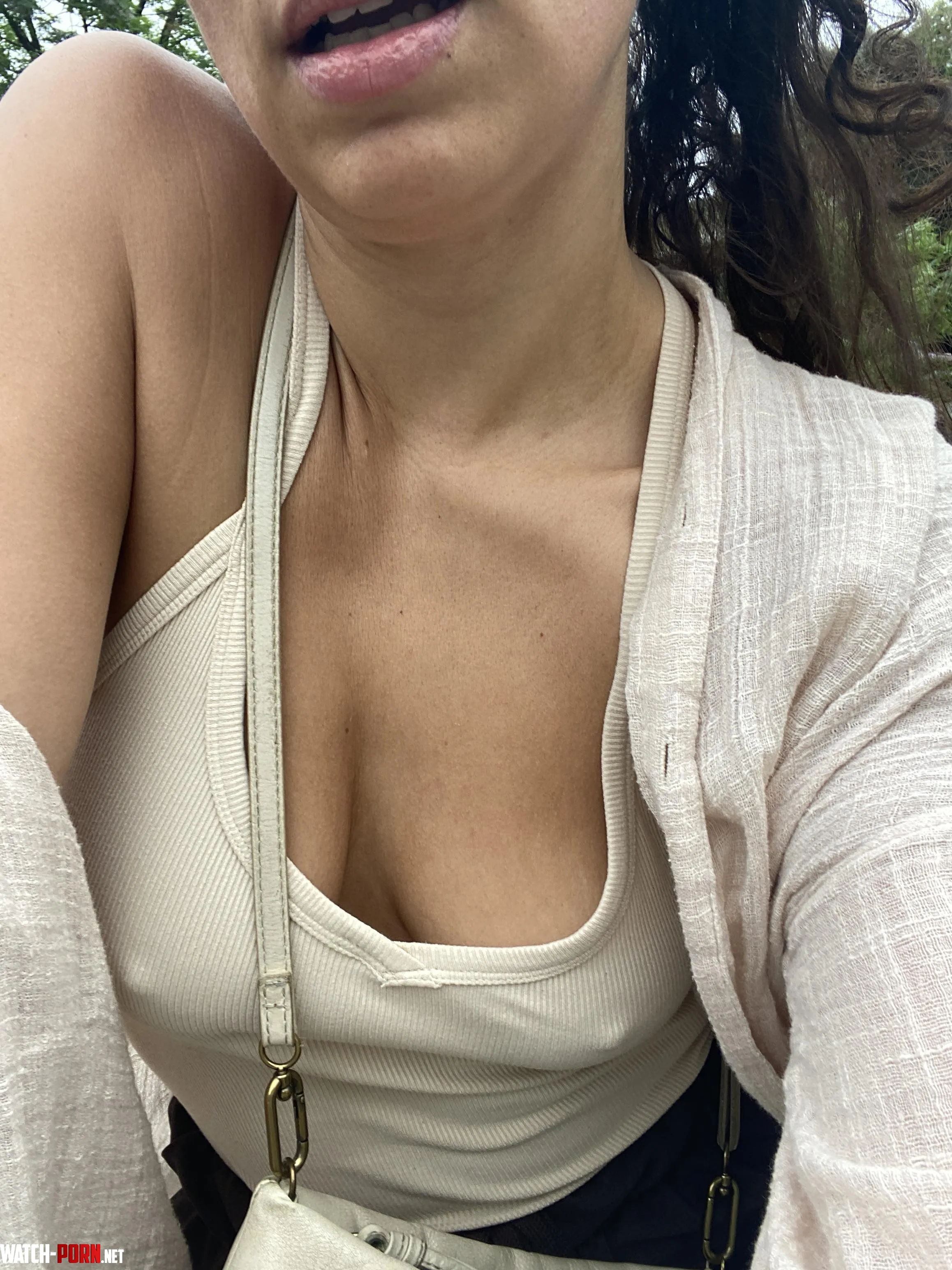 Excuse me, sir, which way is the plaza? by VetaBeneta