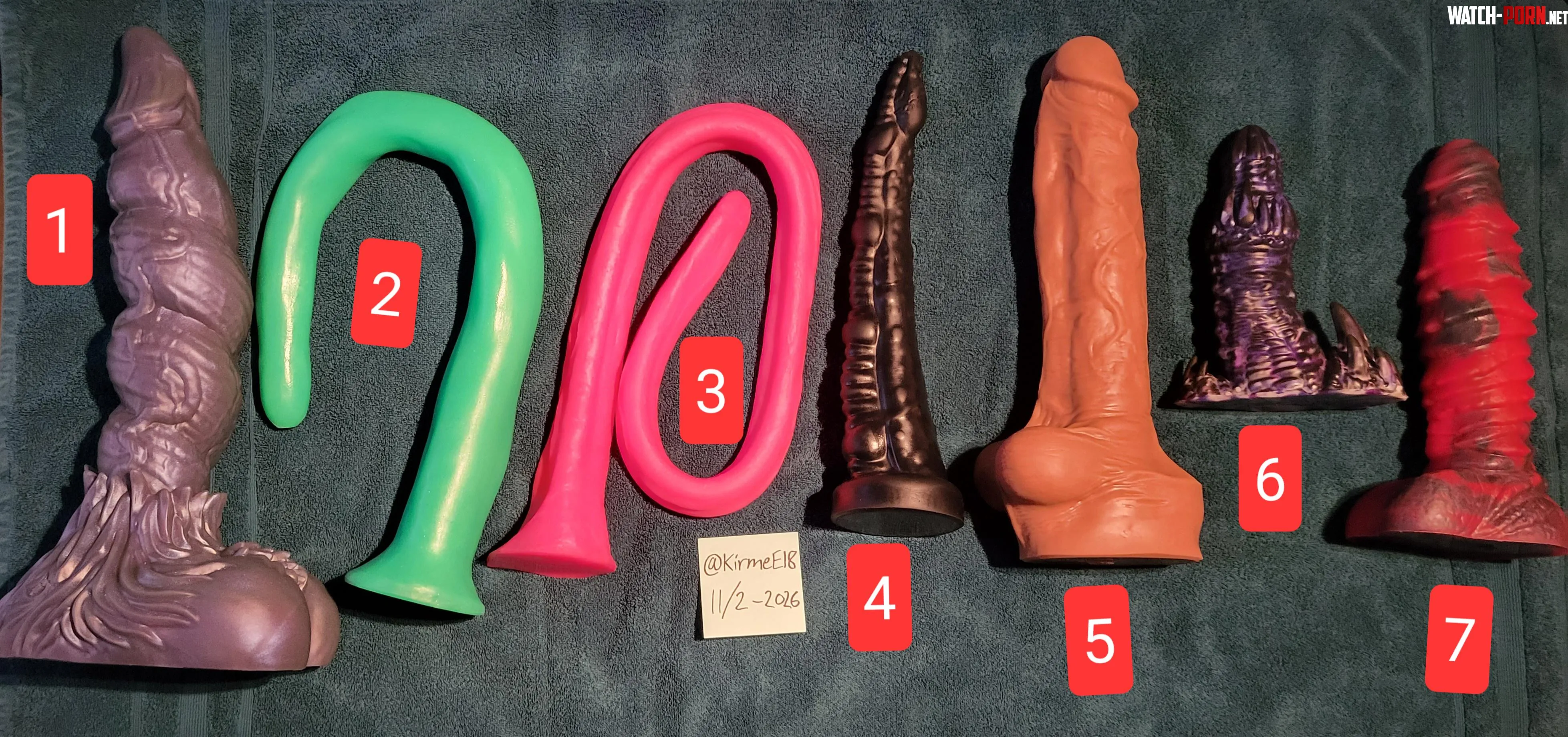 Selling Large/Medium sized toys (EU only) by KirmeE18