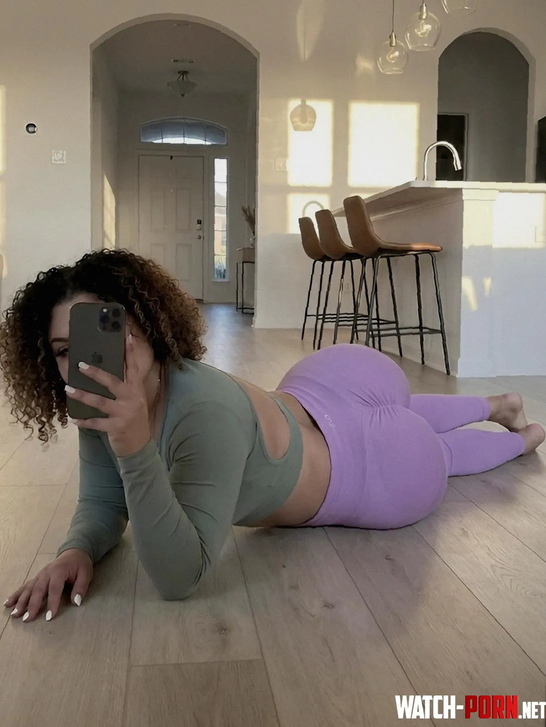 I feel irresistibly pretty showing my ass off by WavyAndWonderful