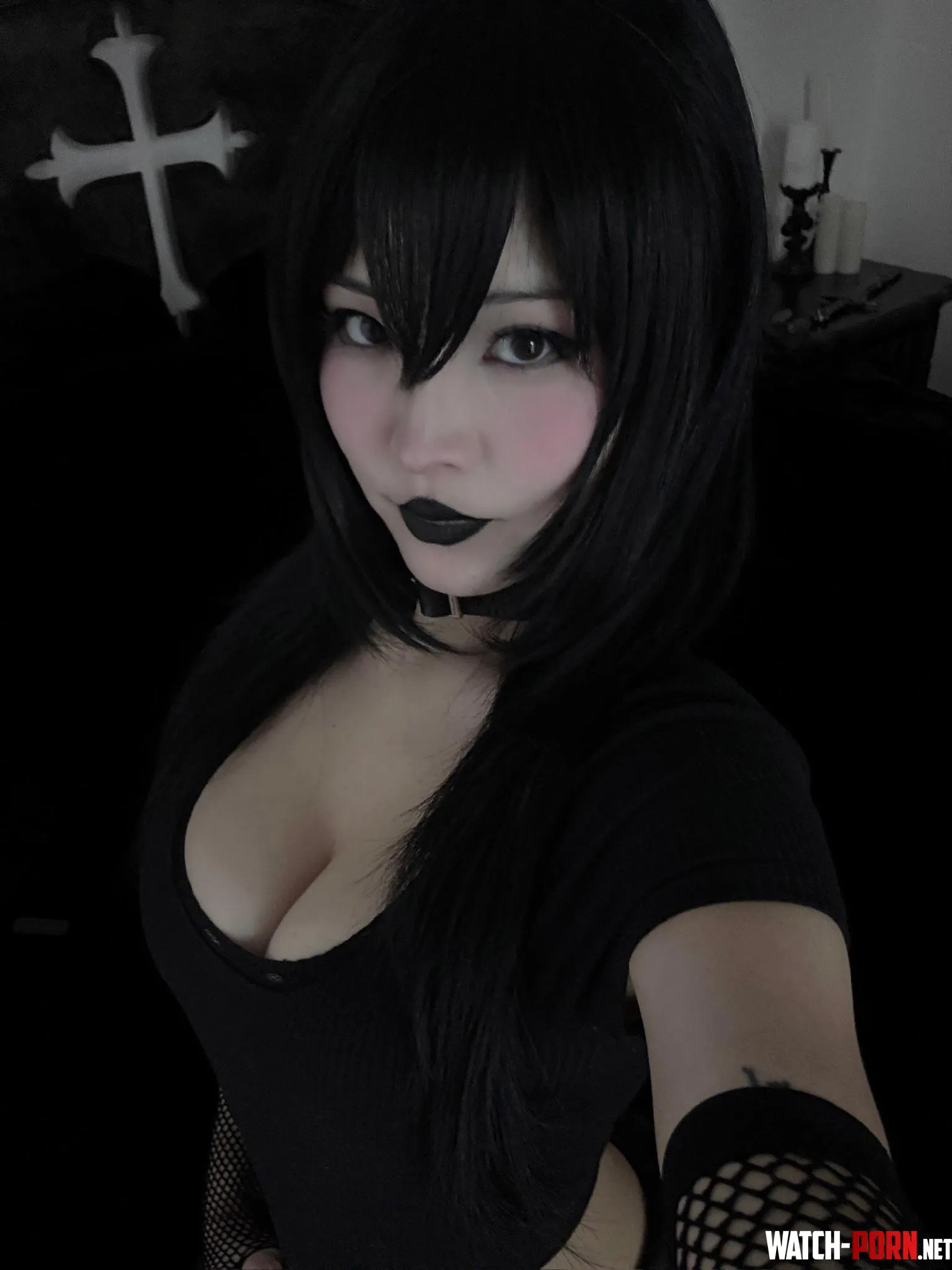 keep your eyes up here by peerintovoid