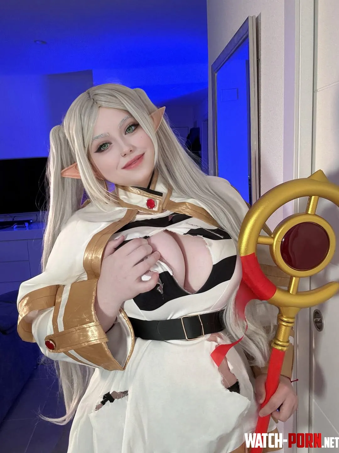 Frieren - Kuroitsne by Kurokitsunexcos