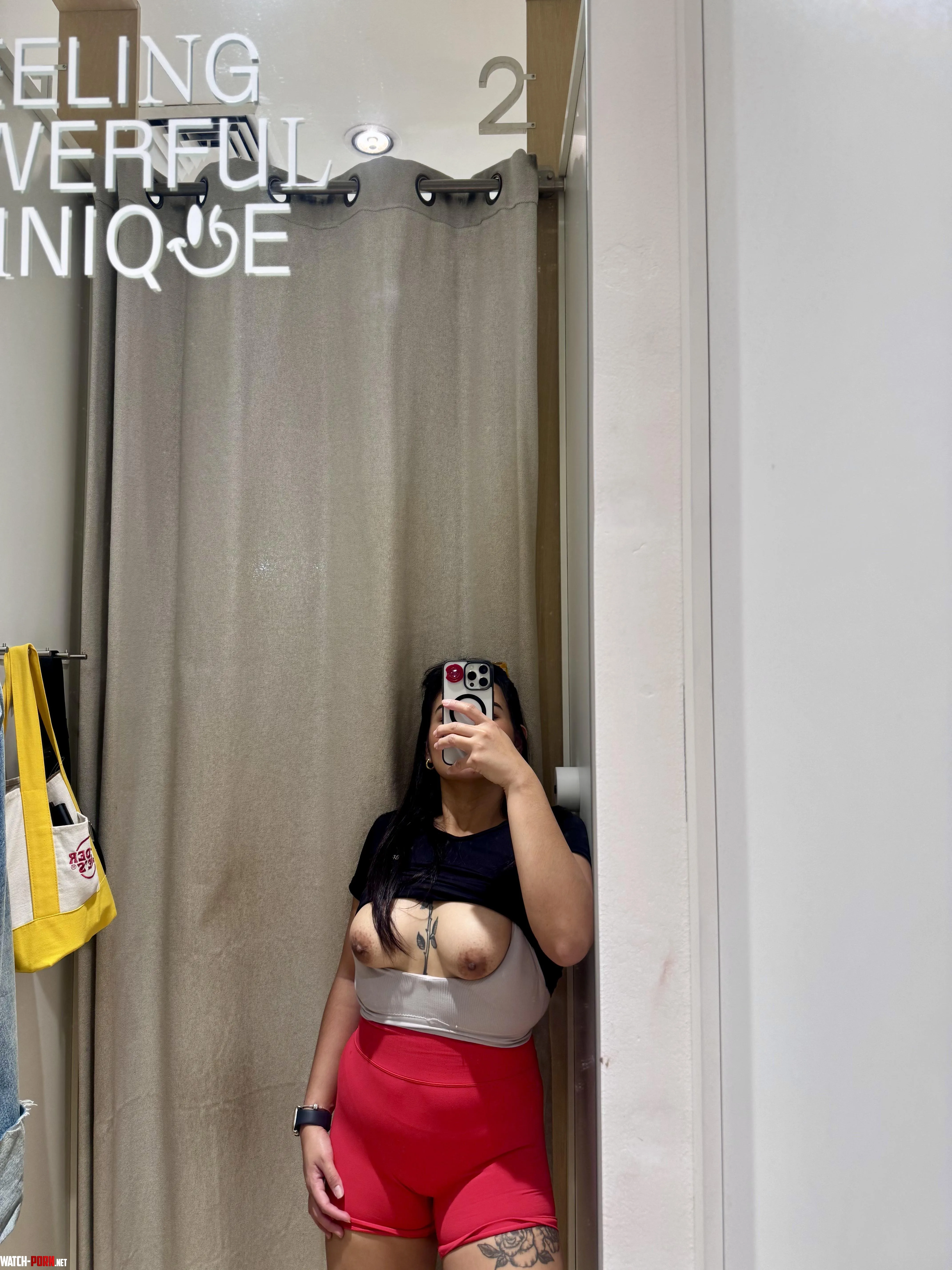 Would you come inside the [f]itting room babe and suck me? by impostor_001