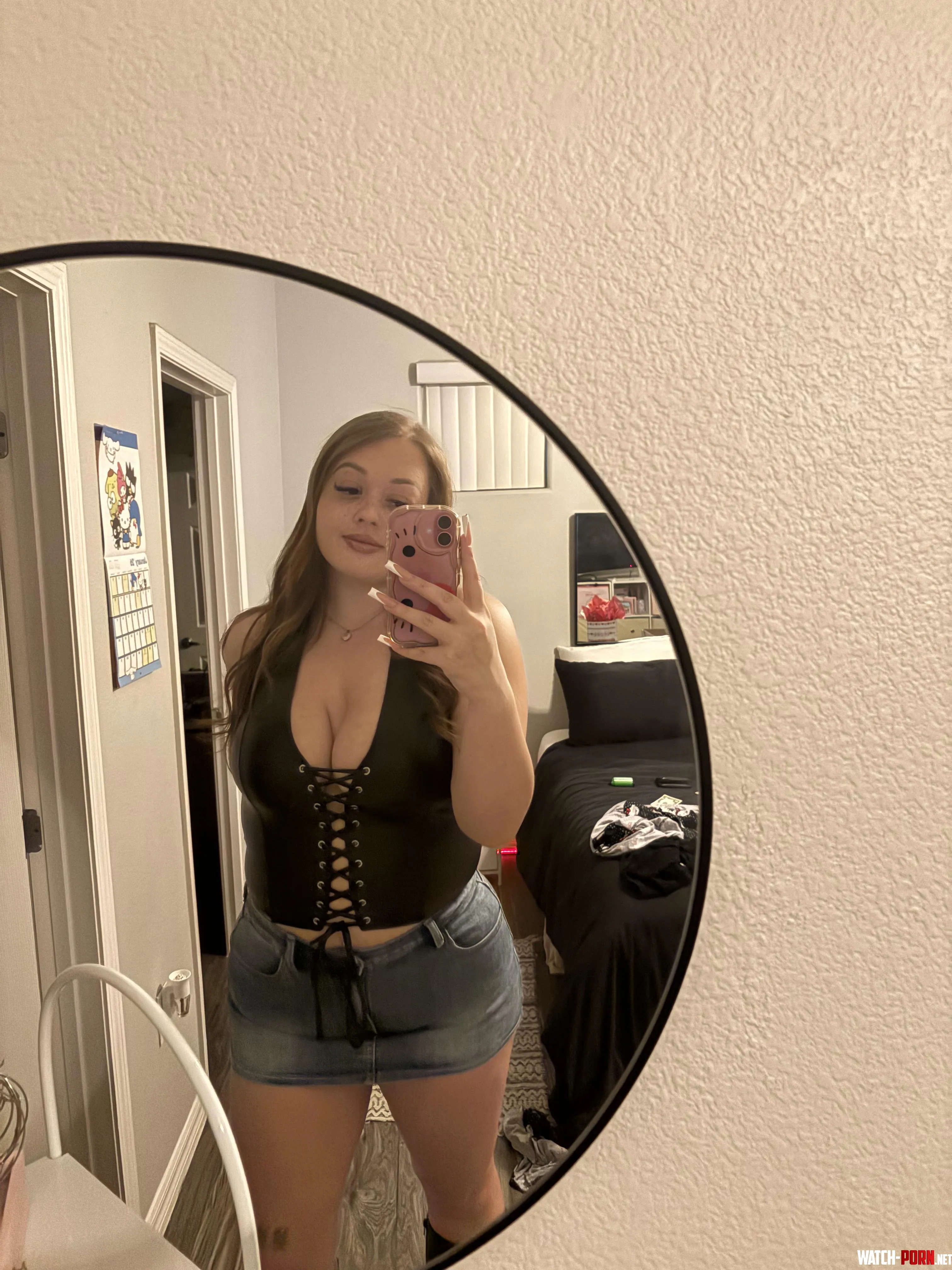 I want the thick oneee 🥵 by pinayplaytoyyy