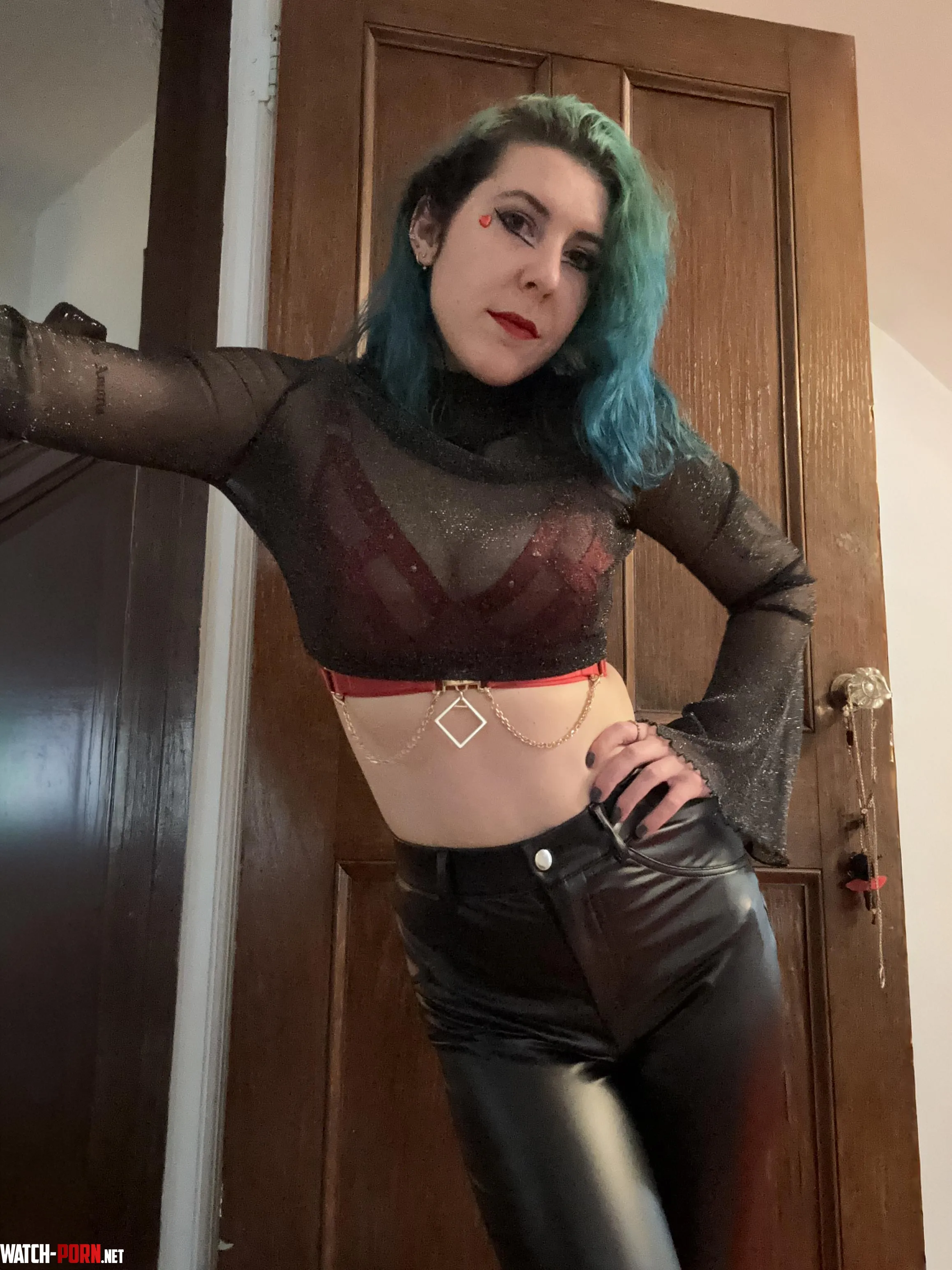 Waiting for you to ask me to be your Valentine by sirenskiss3