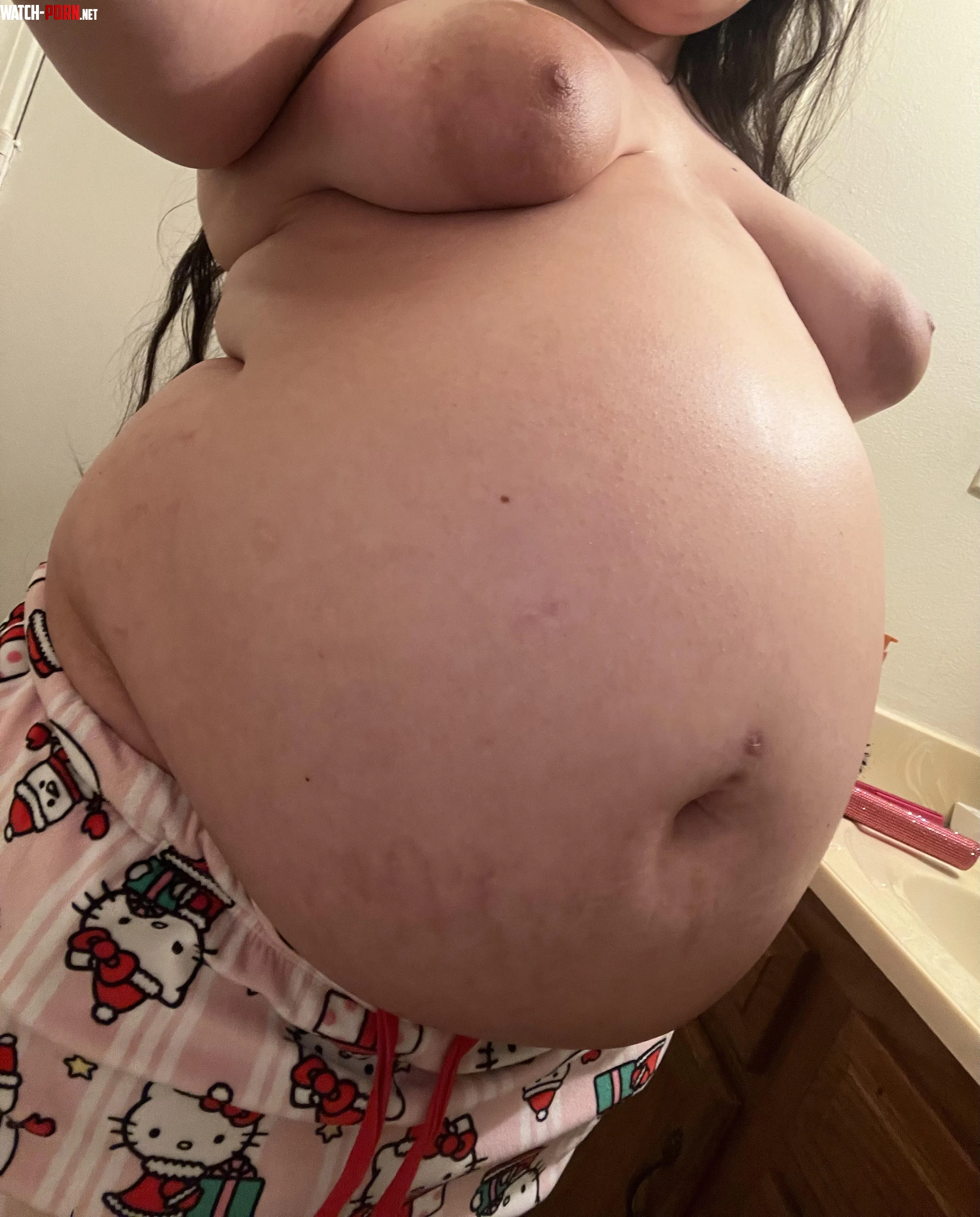 got stuffed for my bday and now my belly feels so overstretched but feels so good by blimpedbelly