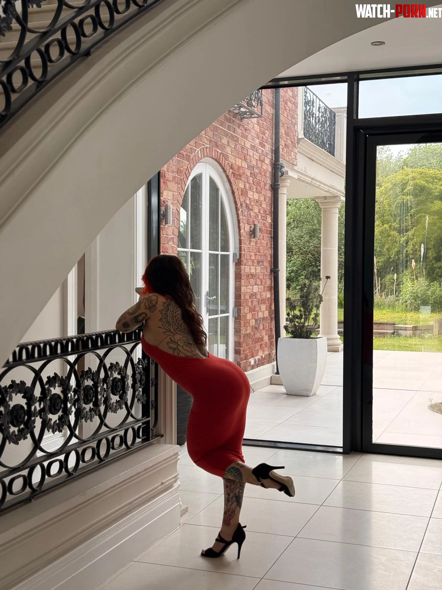 I feel so good in red by power_midget