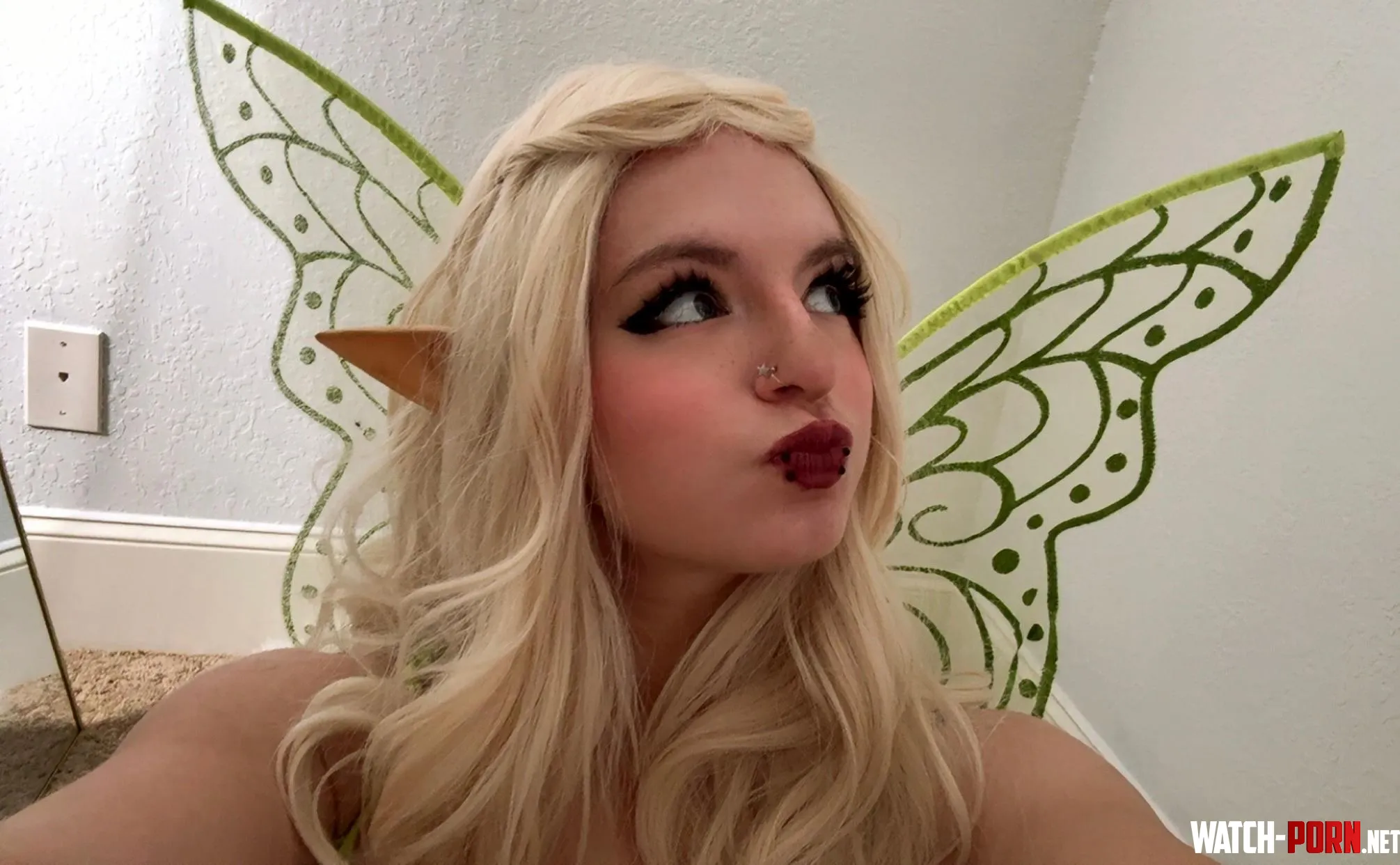 guess where these lips wanna be on by elexirrrr