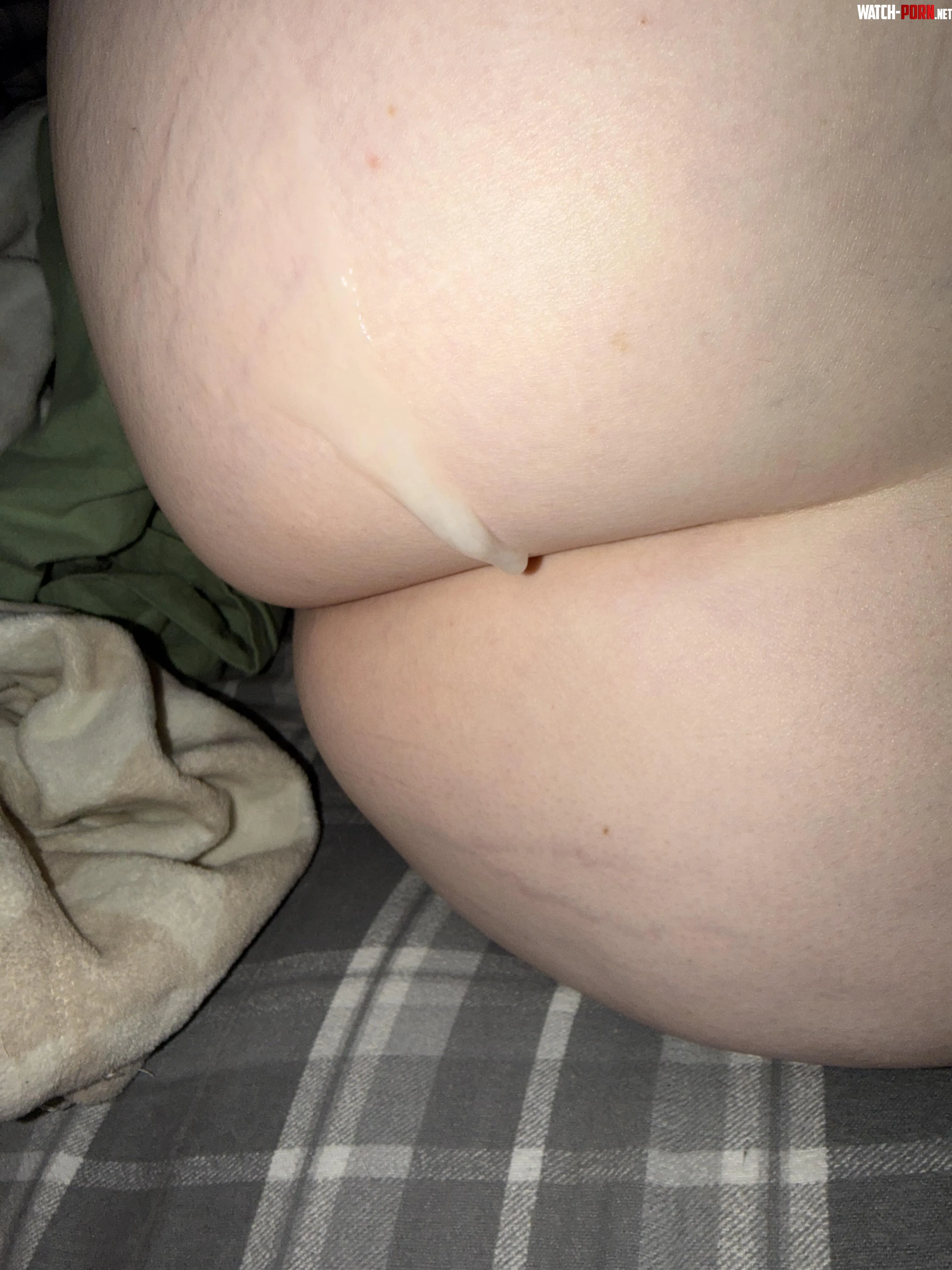 Woke up and chose cum on her ass by parks_scow