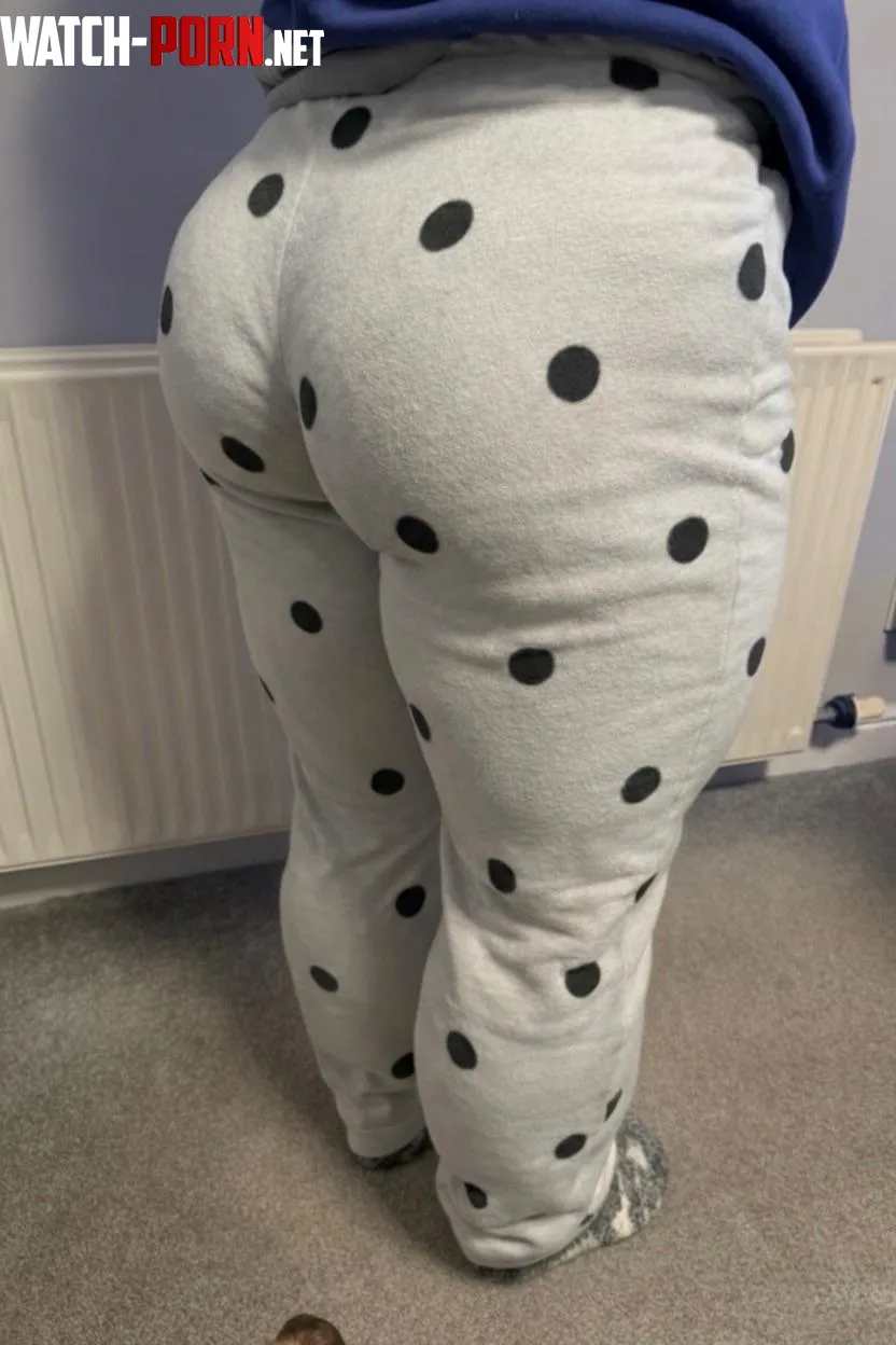 Pyjamas holding on.. just by teenie_tootsiesxox