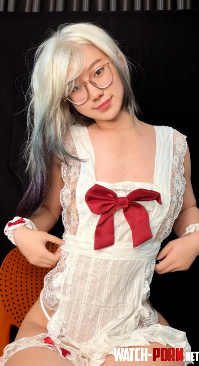 I want to wear this on the street. by GlitterNailx