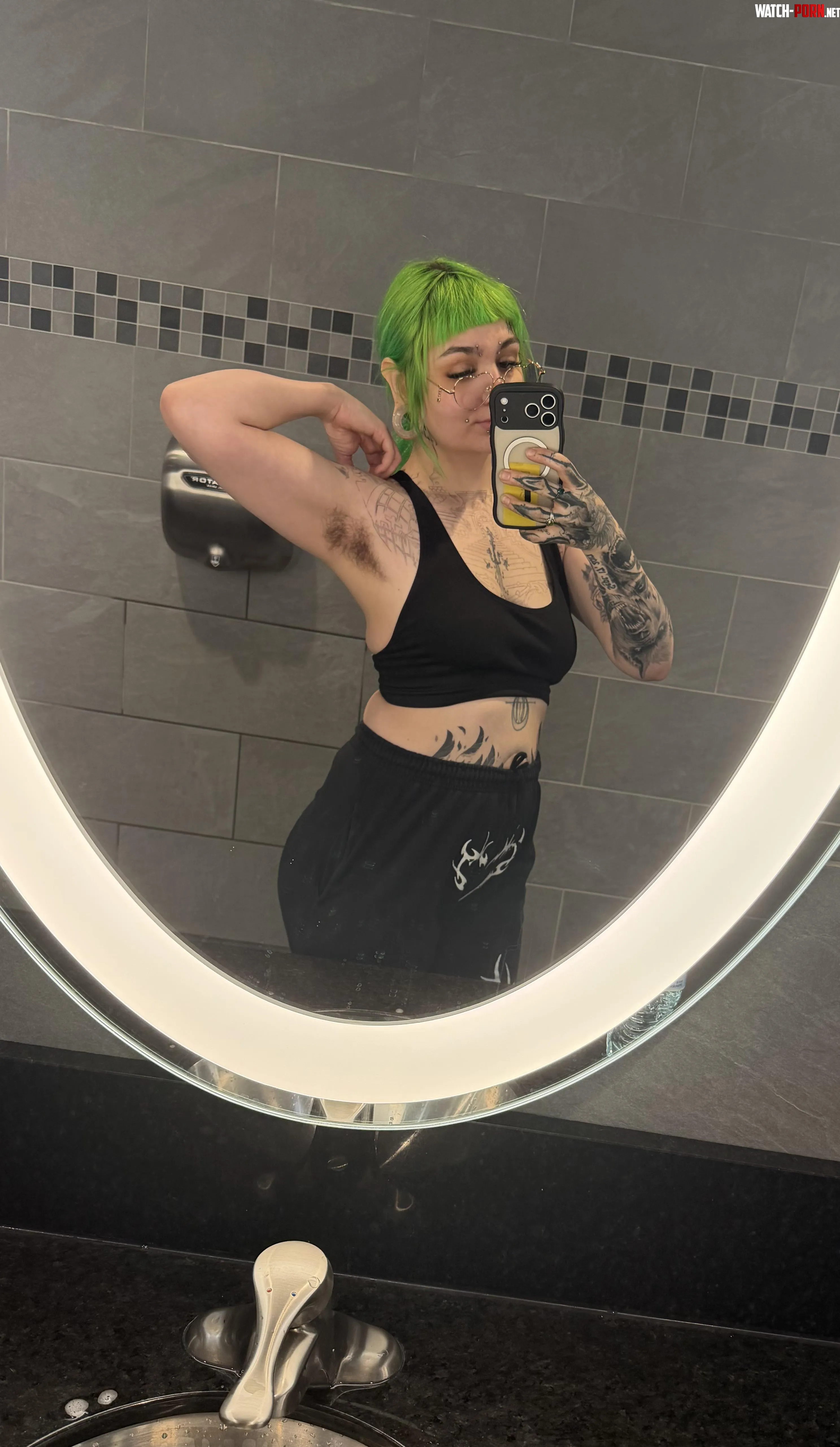 Come smell mommy’s workout by justsmokeandsleep