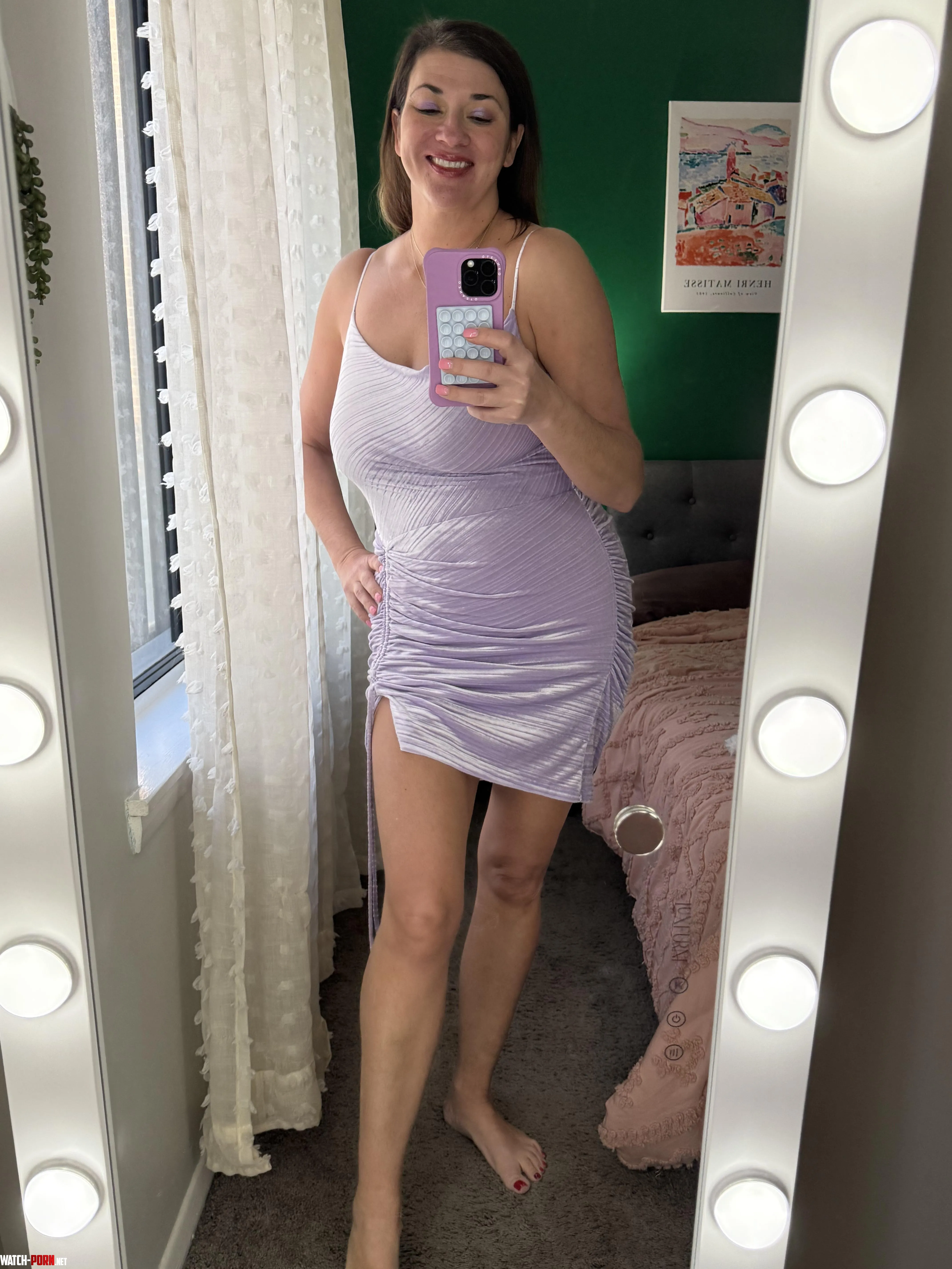 This dress shows everything it needs to by meowling98