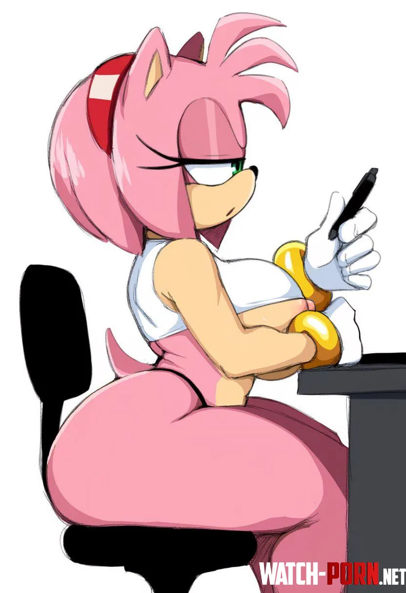 Amy is ready to draw [F] (chilisauce) by RainDMask